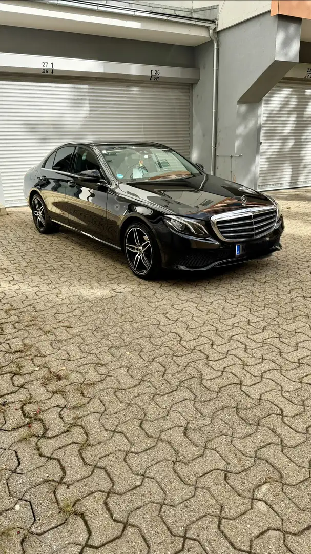 Mercedes-Benz E 220 d 9G-TRONIC Exclusive - 1