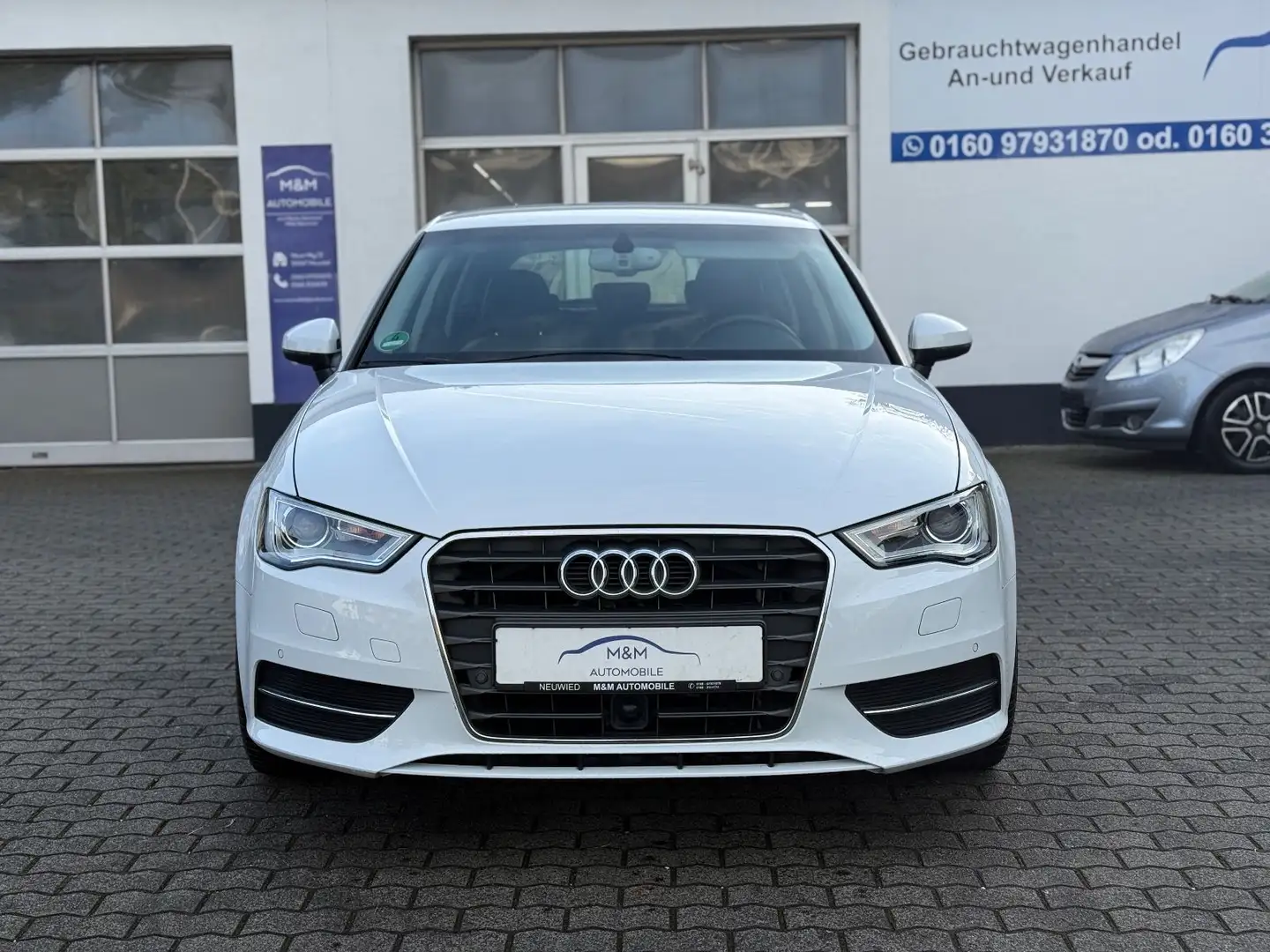 Audi A3 Sportback ambiente | Automatik | Navi | TOP ! Wit - 1