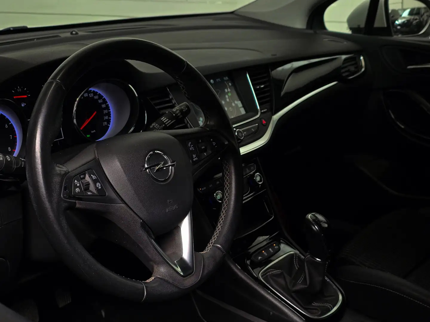 Opel Astra ✖️ TOP ETAT | GPS | TVA DEDUCTIBLE ✔️ Blanc - 2