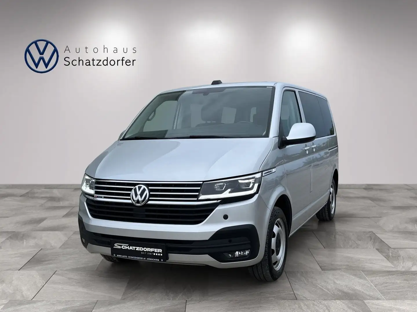Volkswagen T6.1 Caravelle VW Kombi T6.1 Caravelle Comfortline KR TDI 4M Silber - 1