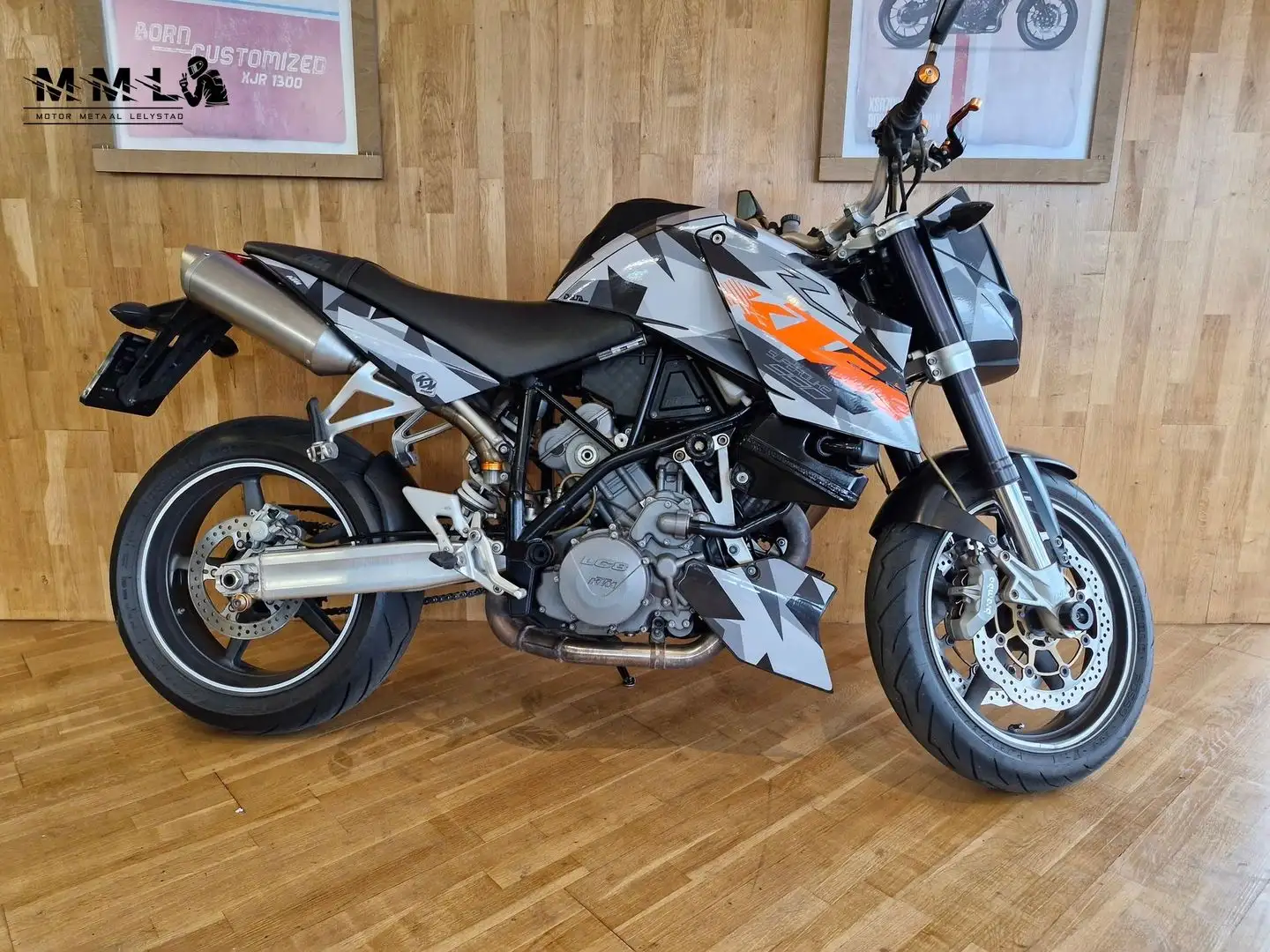 KTM 990 Super Duke Grijs - 1