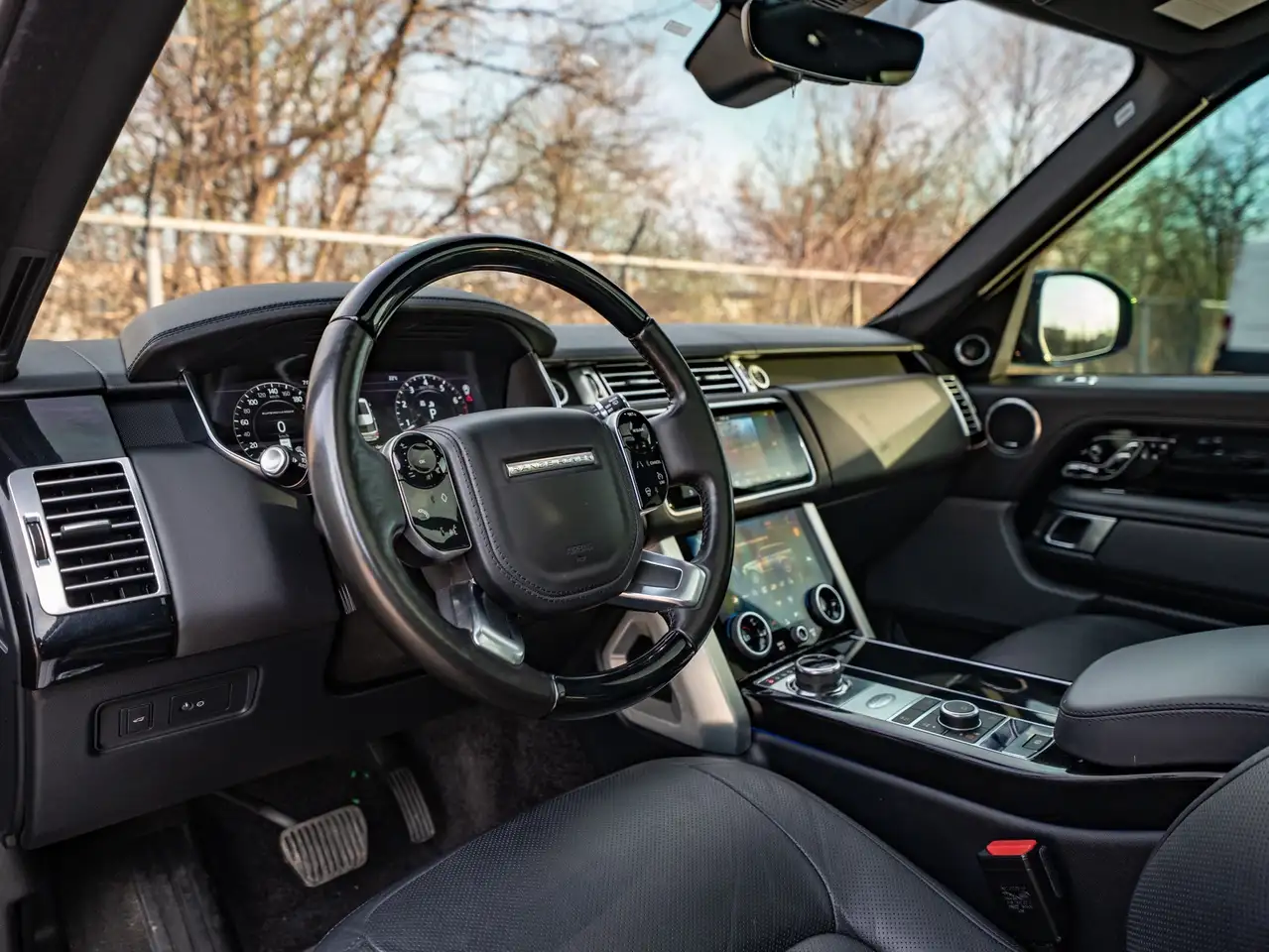 Land Rover Range Rover снимка Land Rover Range Rover