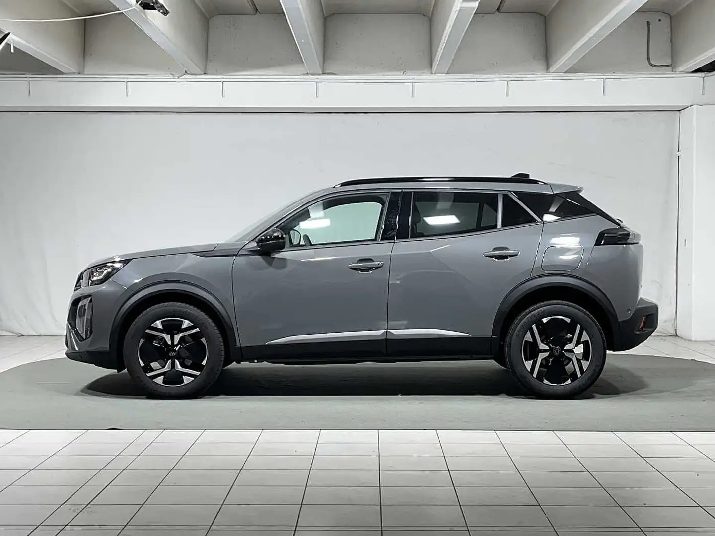 Peugeot 2008 PureTech 100 S&S Allure KM ZERO Gris - 2