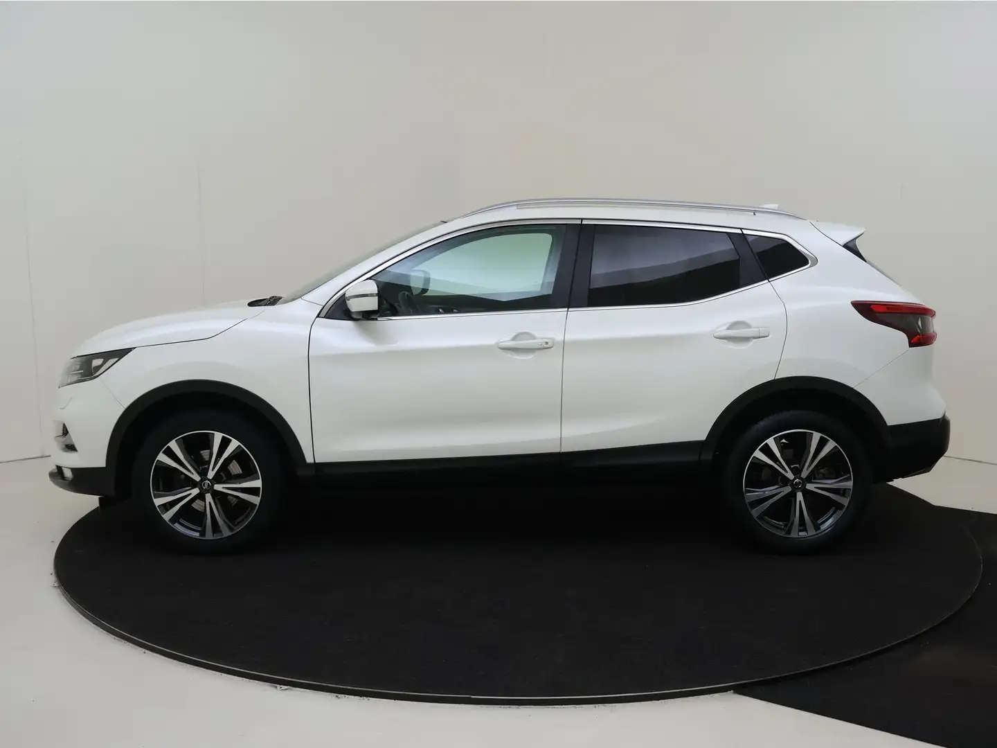 Nissan Qashqai 1.3 DIG-T N-Motion Cruise & Climate Control| Navig Blanc - 2