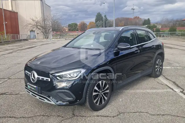 Mercedes-Benz GLA 200 GLA 200 d Automatic Sport