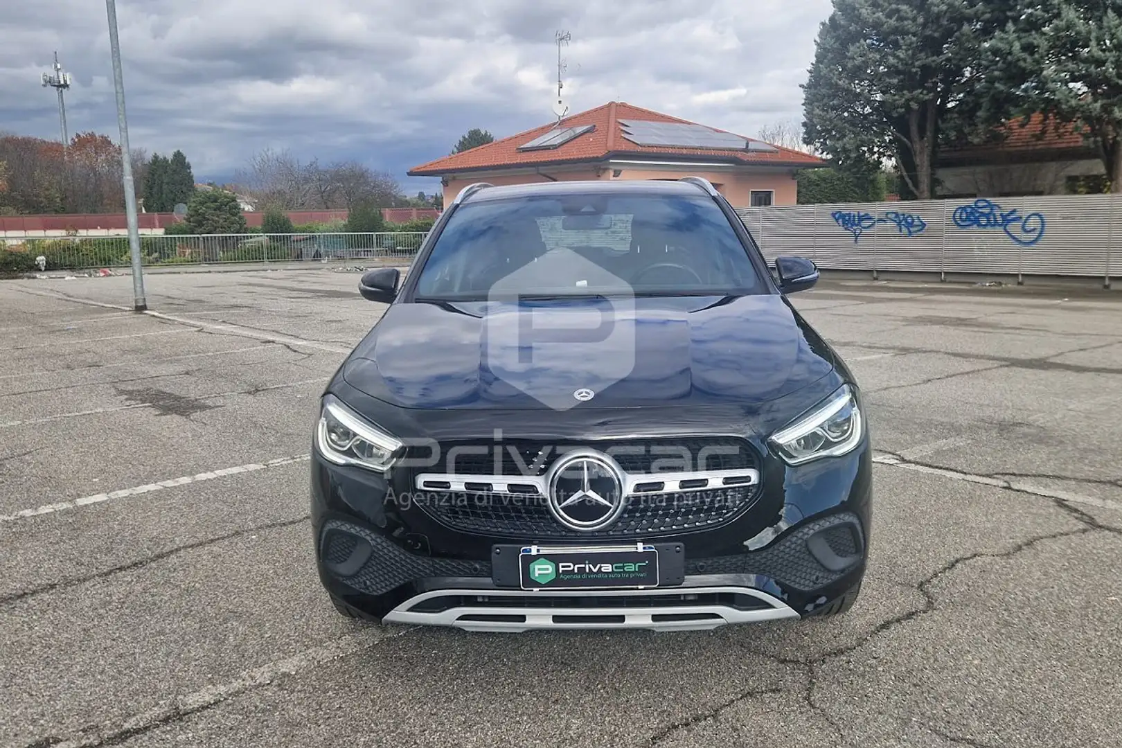 Mercedes-Benz GLA 200 GLA 200 d Automatic Sport Zwart - 2