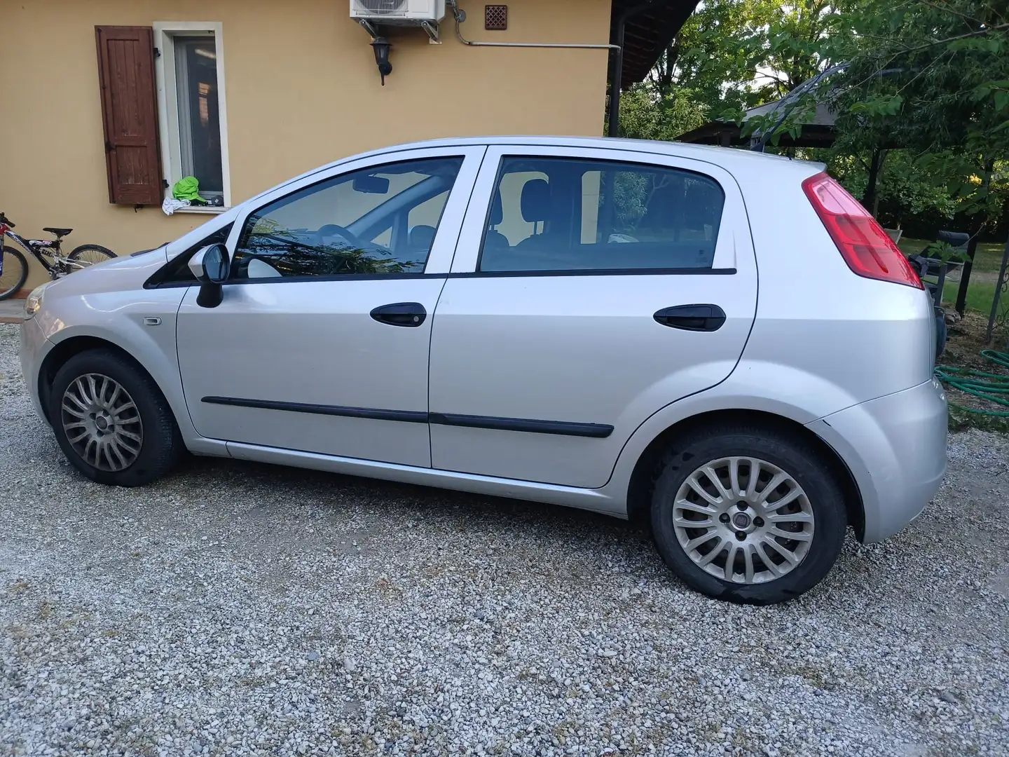 Fiat Grande Punto Grande Punto 5p 1.3 mjt 16v Actual s Argent - 2