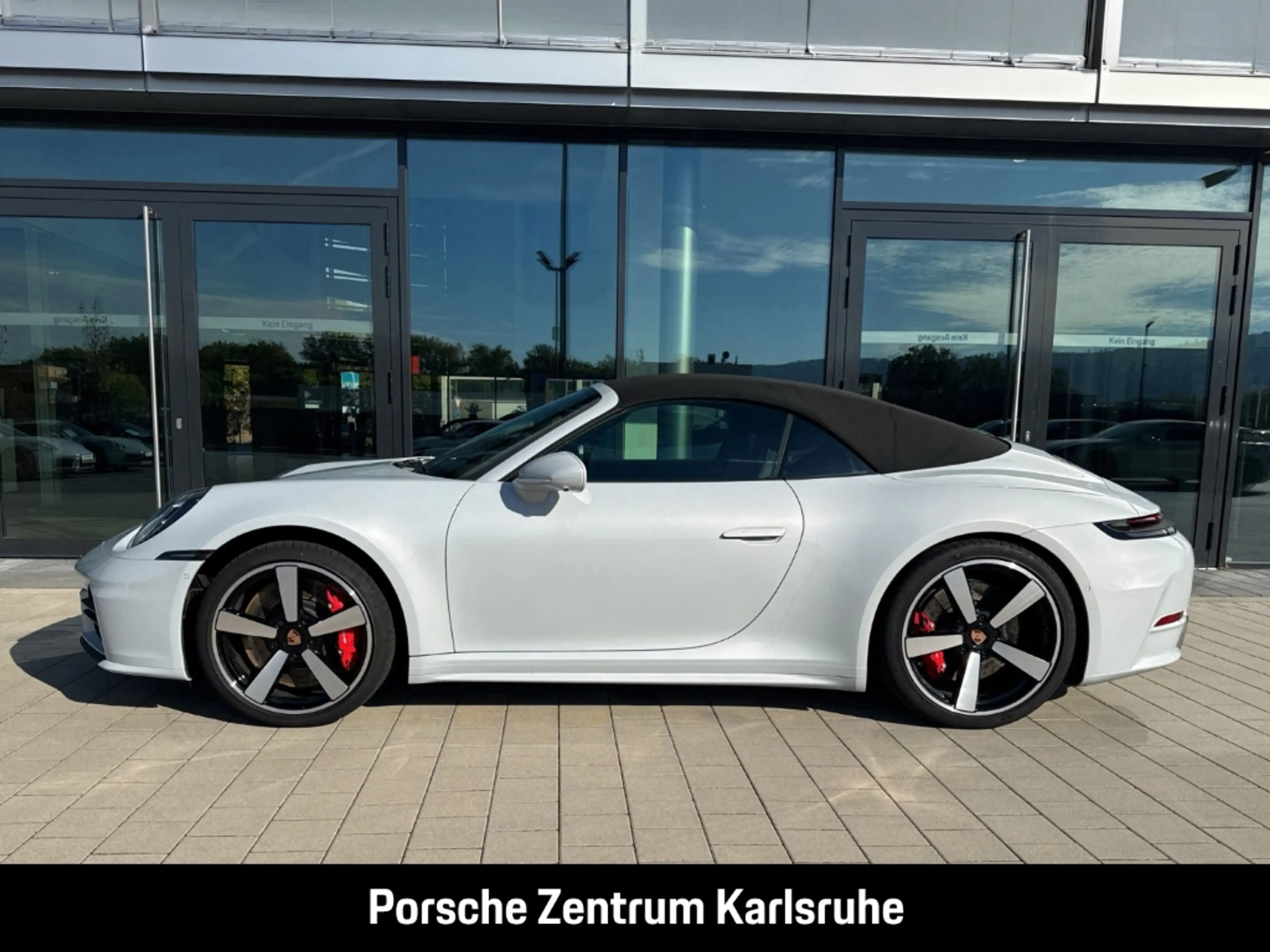 Porsche 992 911 Carrera S Cabriolet Burmester Nachtsicht — photo 6