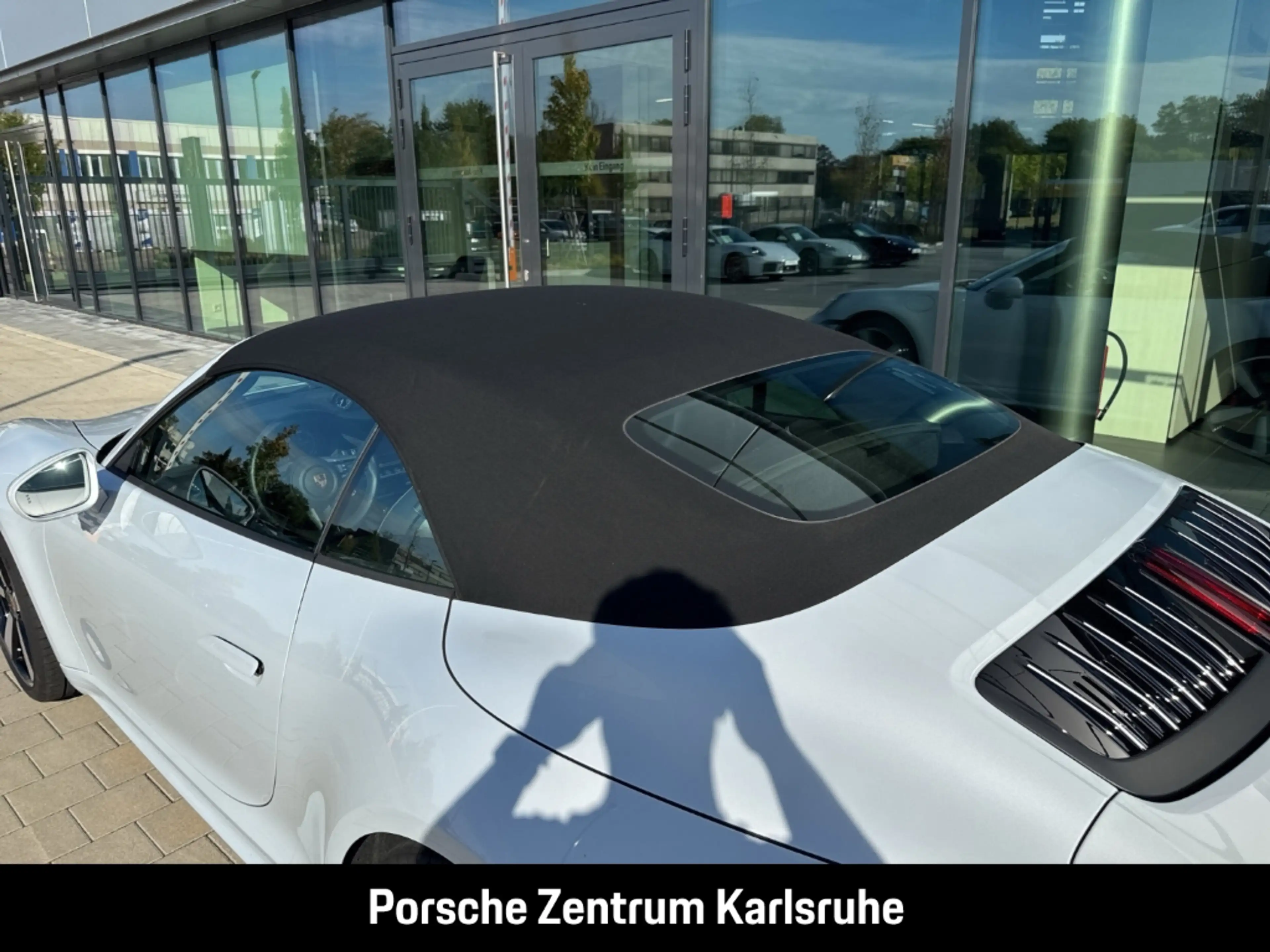 Porsche 992 911 Carrera S Cabriolet Burmester Nachtsicht — photo 10
