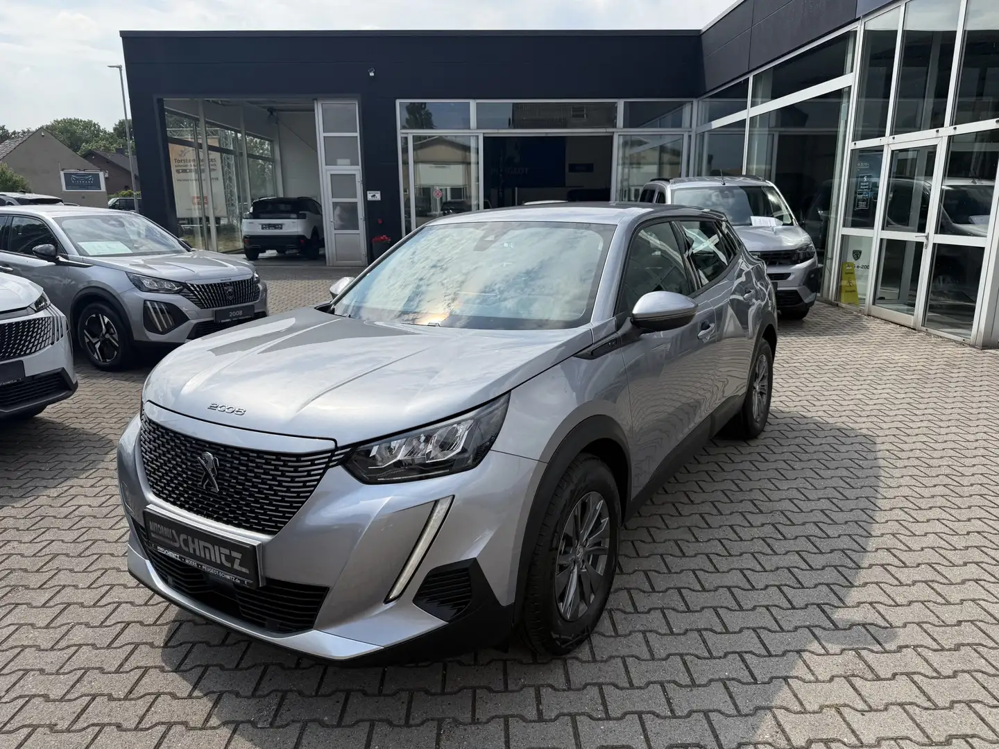 PEUGEOT 2008