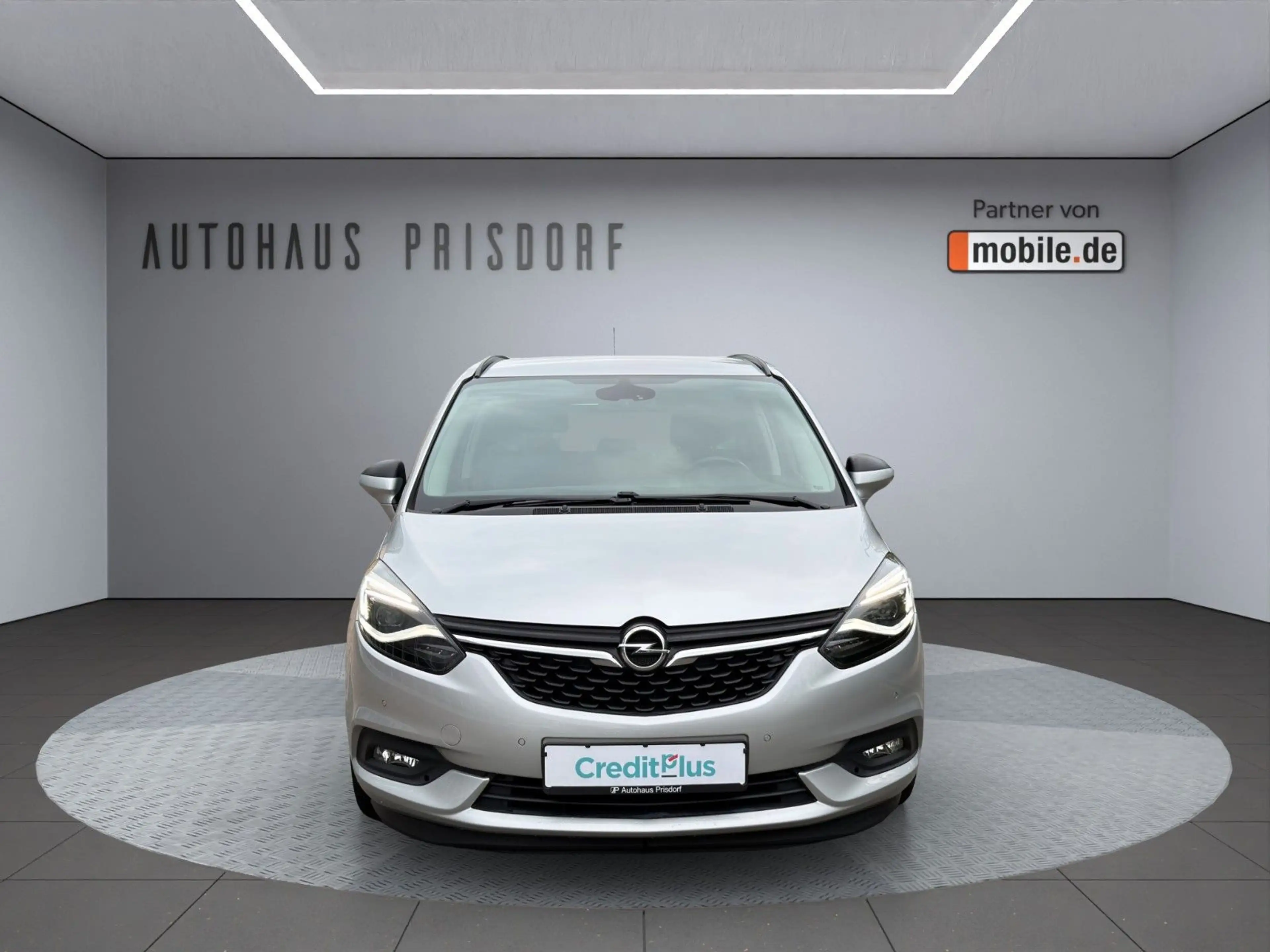 Opel Zafira C LED/Kamera/NAVI/ — photo 2