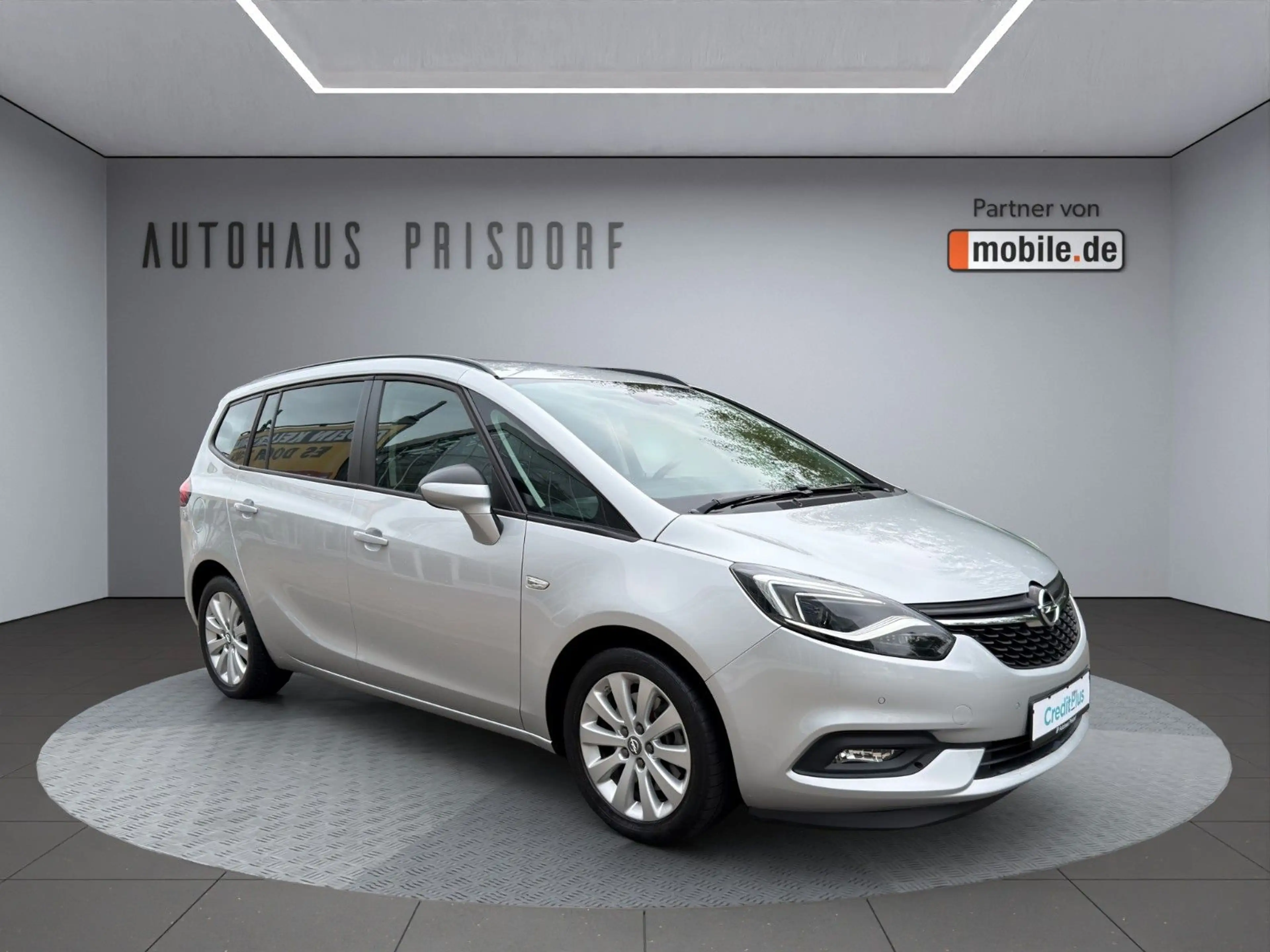 Opel Zafira C LED/Kamera/NAVI/ — photo 3