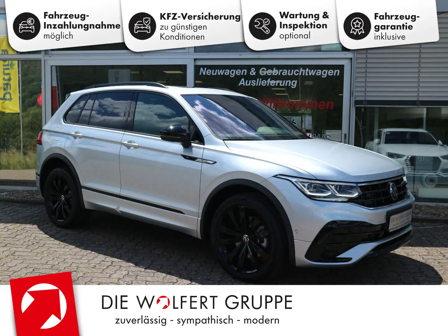 Volkswagen Tiguan R-Line 2.0 TDI 4M DSG AHK BlackStyle PANO Silber - 1