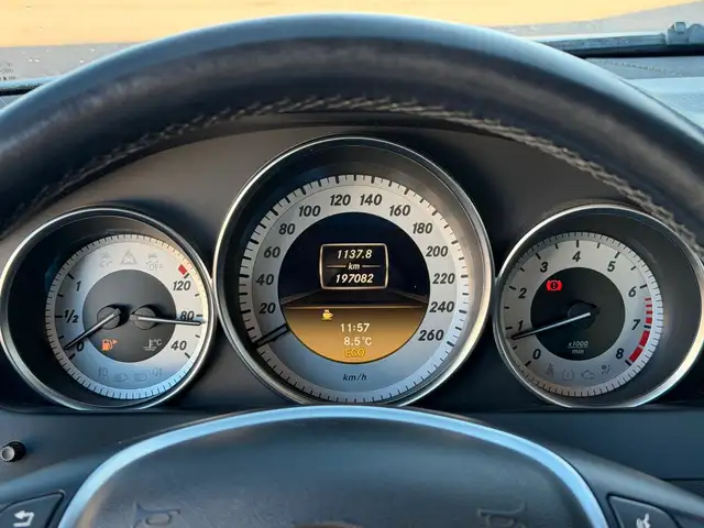 Mercedes-Benz C view 13