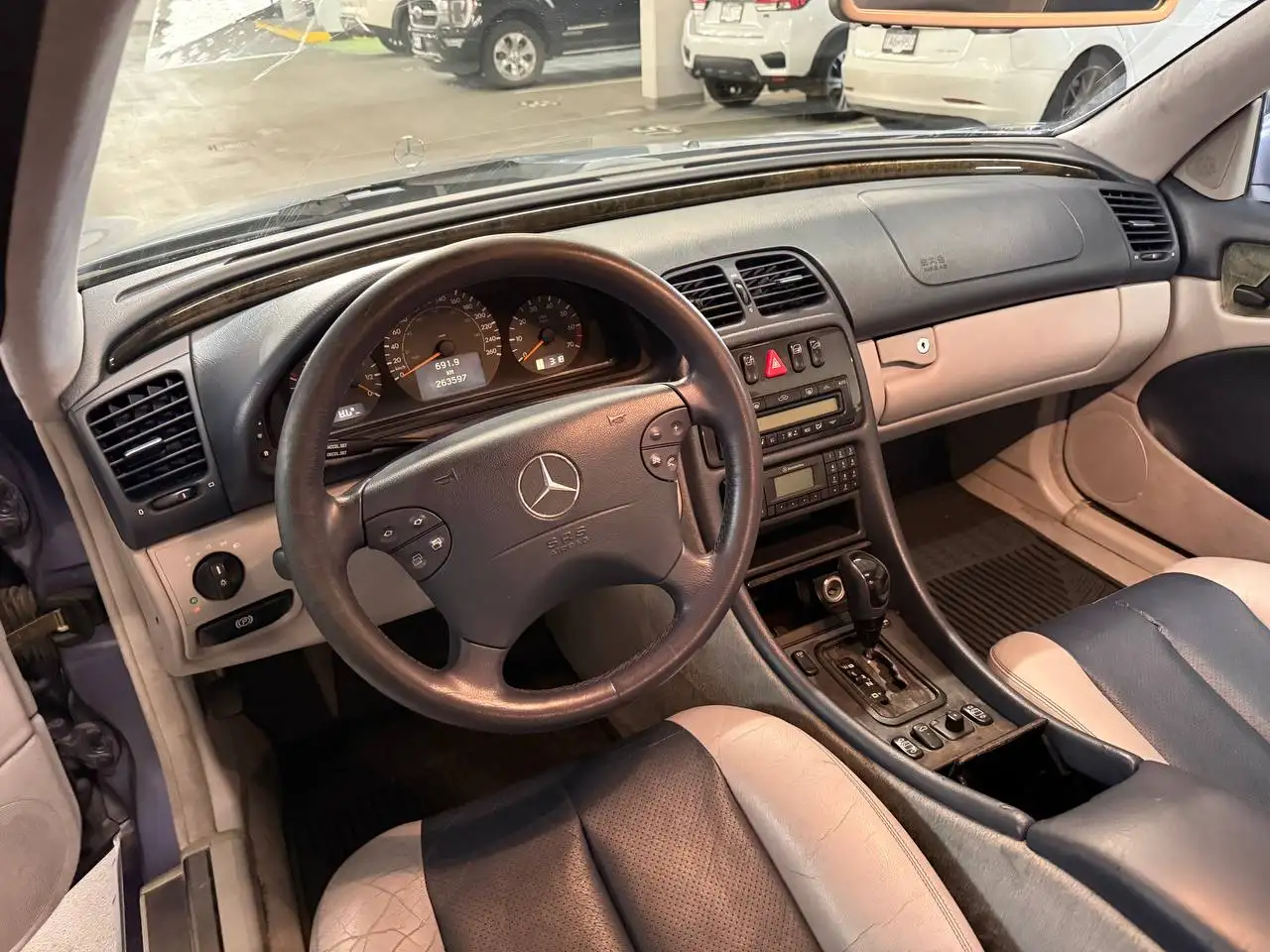 Mercedes-Benz CLK снимка Mercedes-Benz CLK