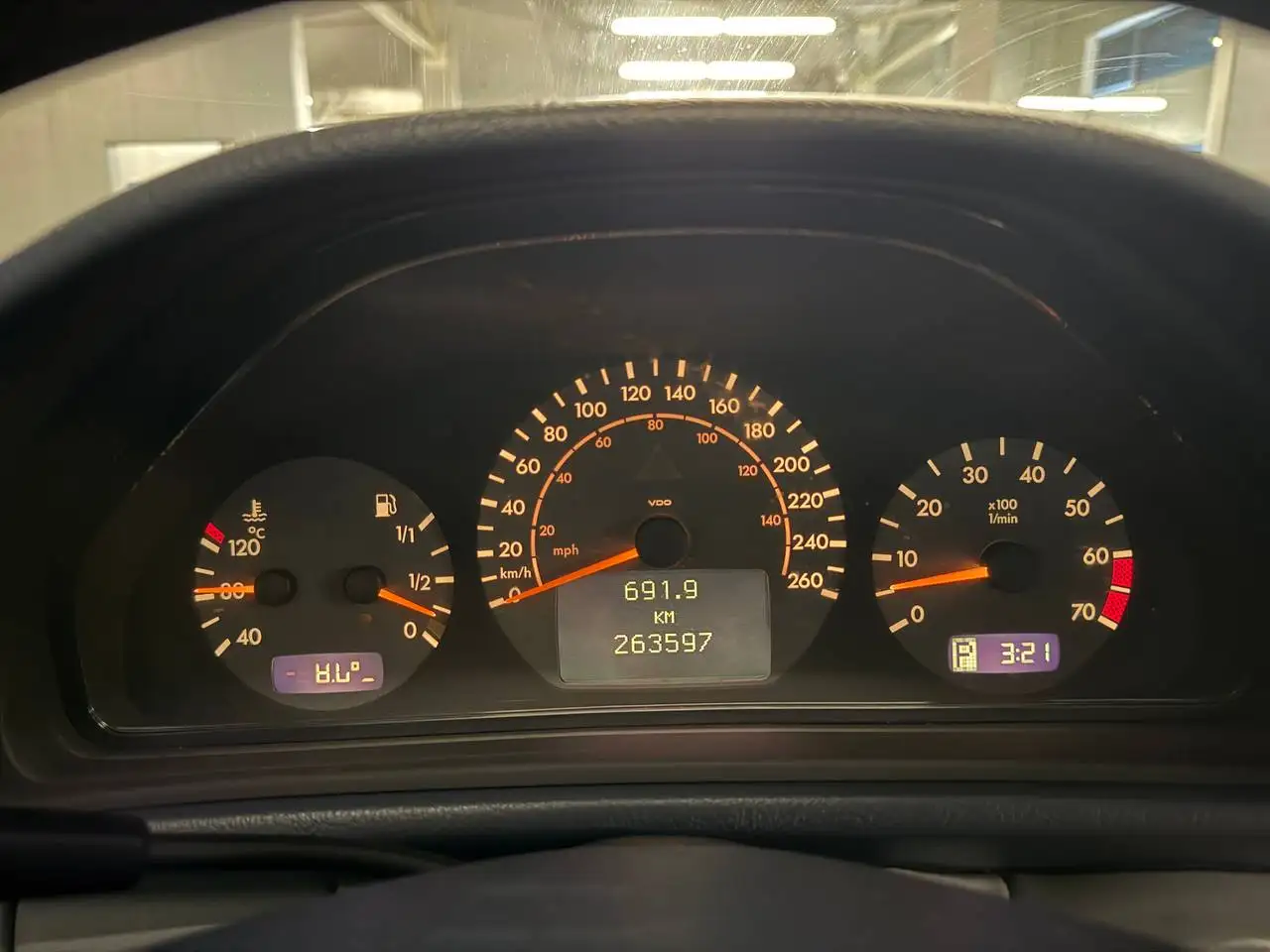 Mercedes-Benz CLK снимка Mercedes-Benz CLK