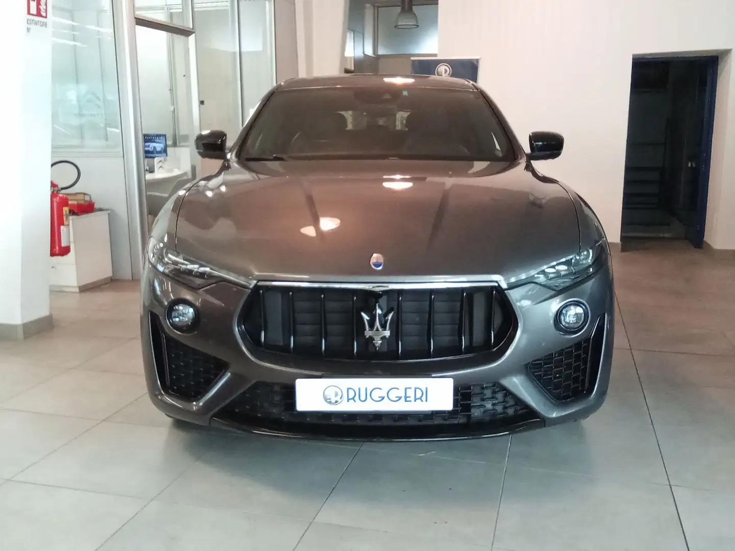Maserati Levante Levante V6 430 CV S AWD Gransport Grau - 2