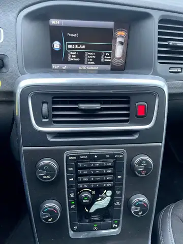 Volvo V60 view 10