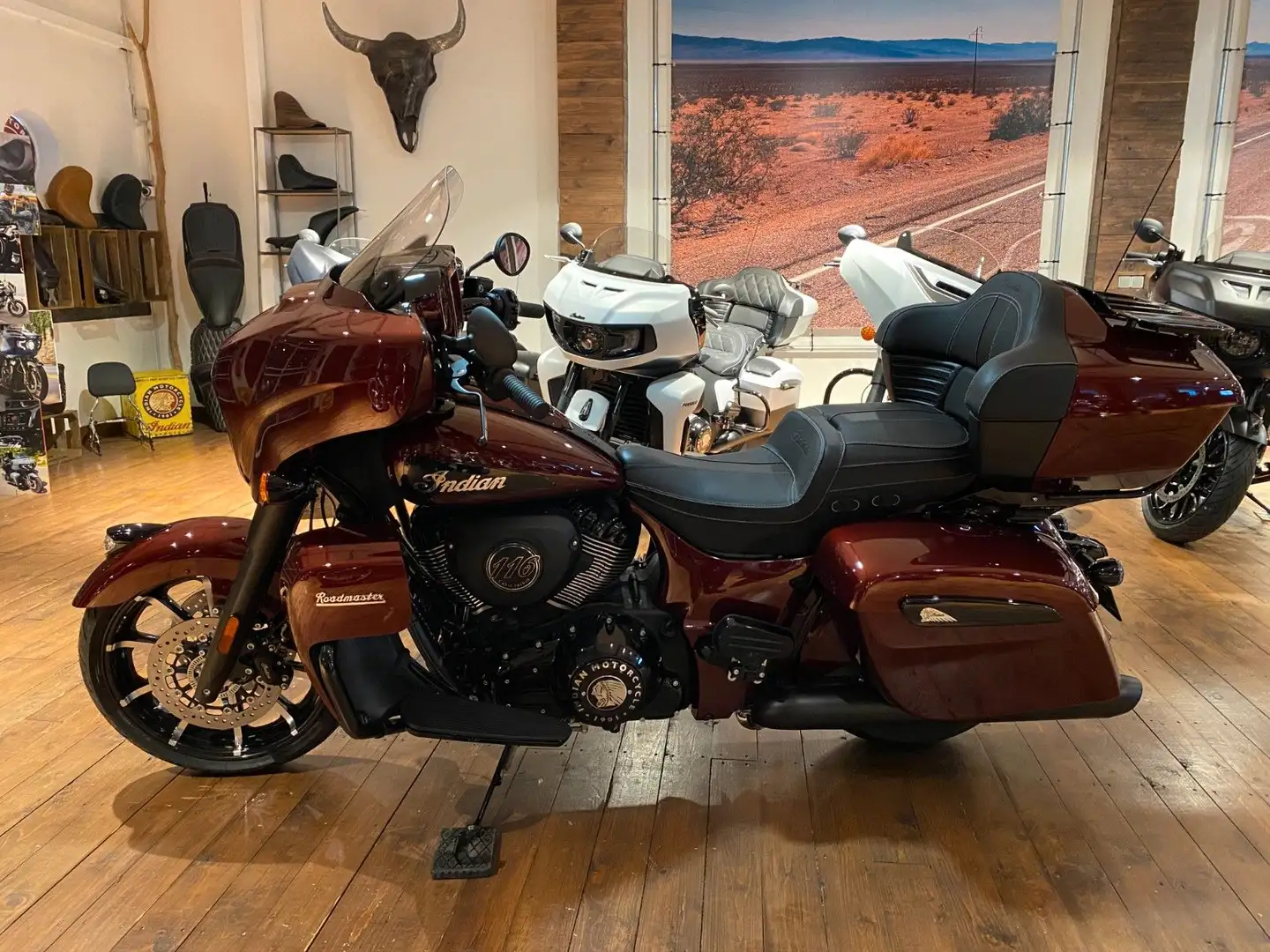 Indian Roadmaster Dark Horse 100 Jahre (1.000/2,99 %) Rot - 1
