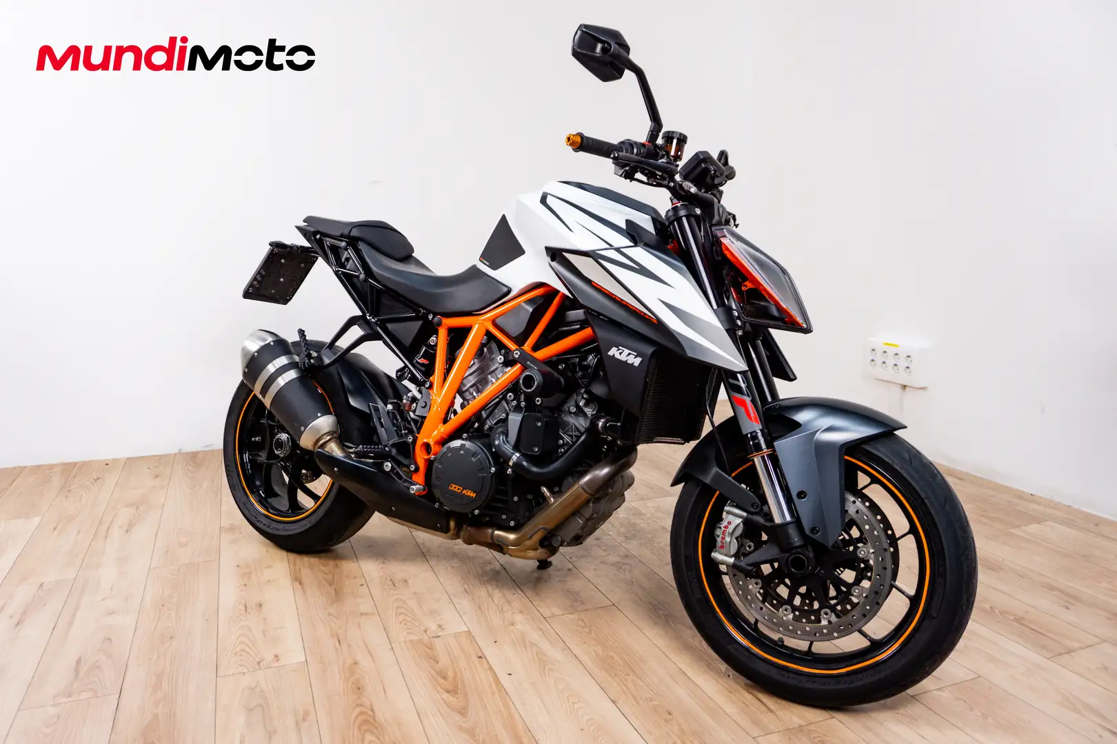 KTM 1290 Super Duke R - 2