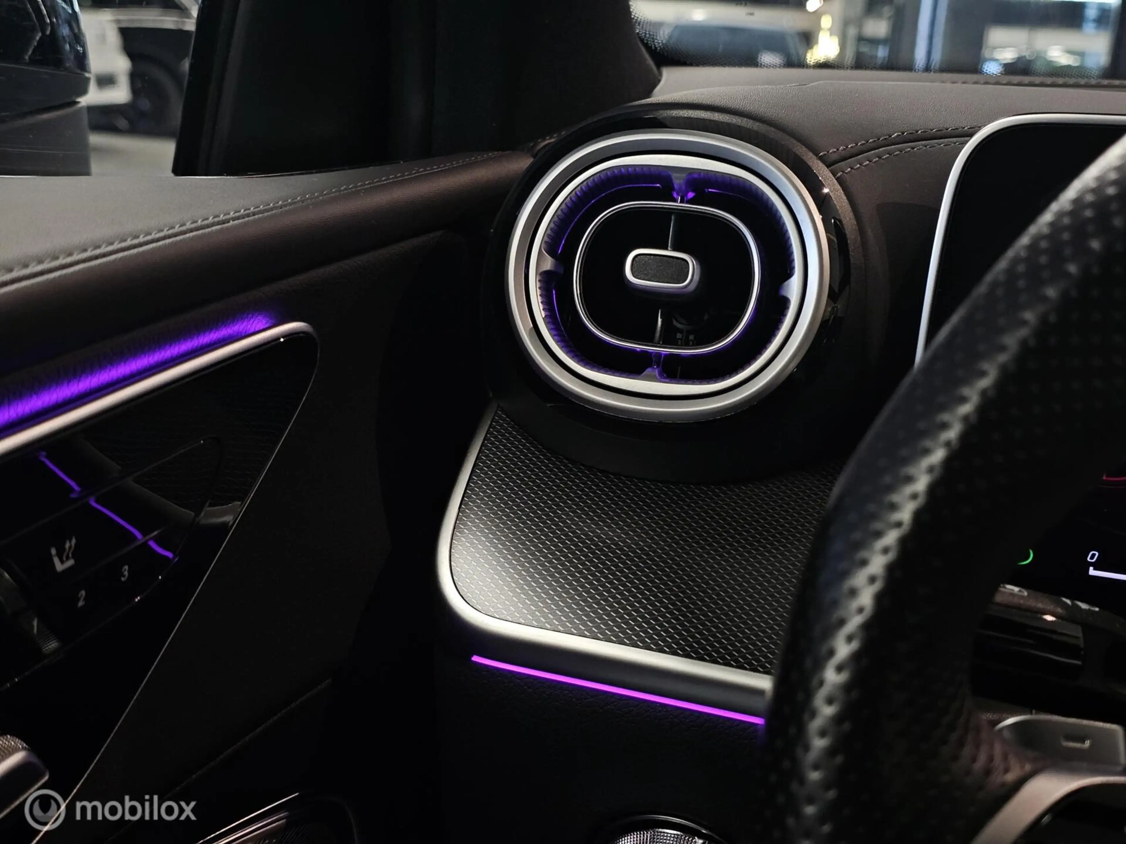 Mercedes-Benz GLC 300 Coupé 4MATIC AMG Line Panorama/Burmester/Memory — photo 34