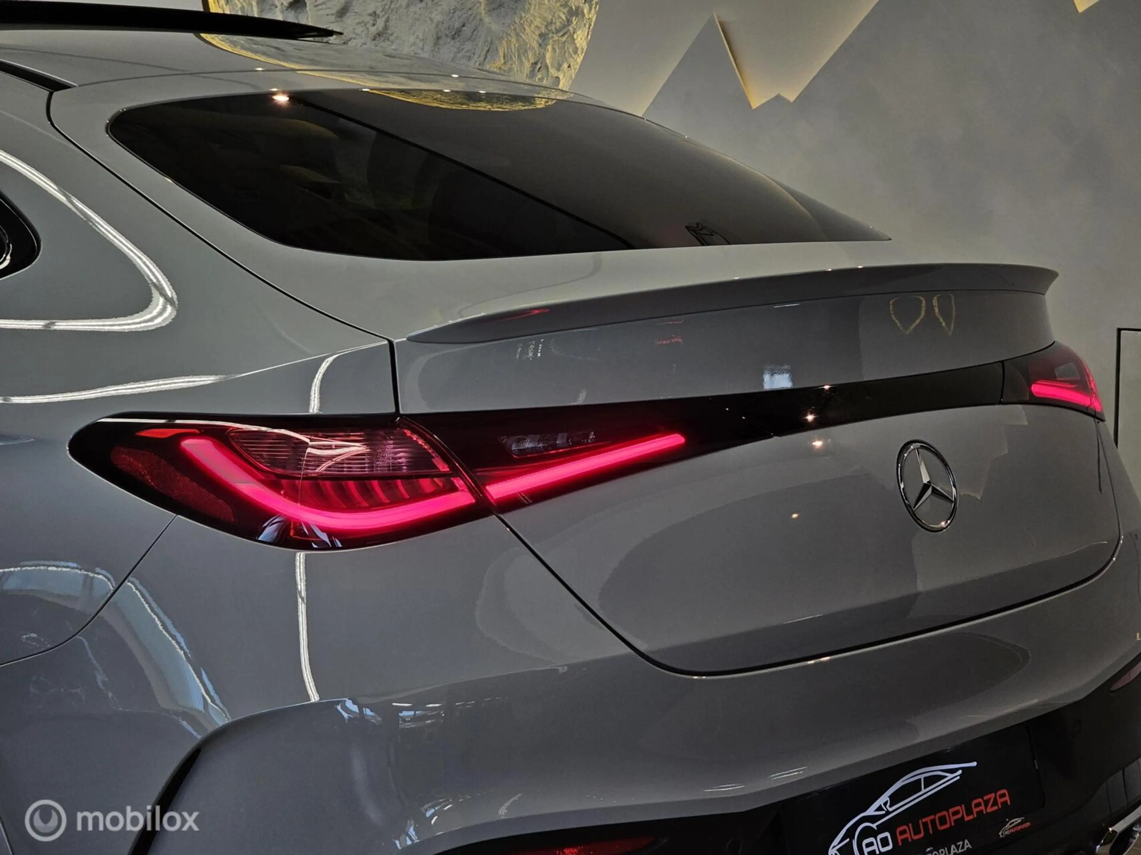 Mercedes-Benz GLC 300 Coupé 4MATIC AMG Line Panorama/Burmester/Memory — photo 17