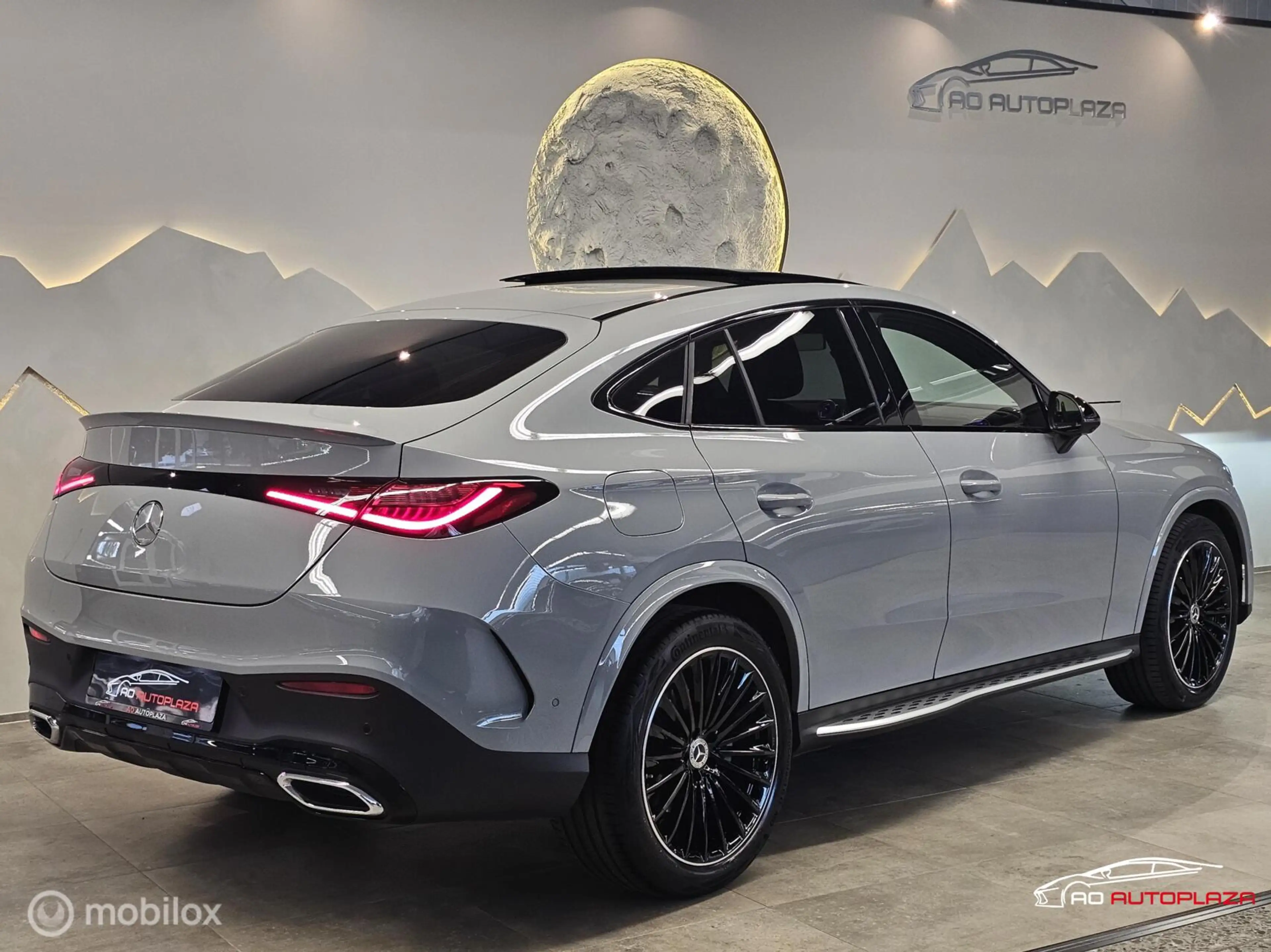 Mercedes-Benz GLC 300 Coupé 4MATIC AMG Line Panorama/Burmester/Memory — photo 2