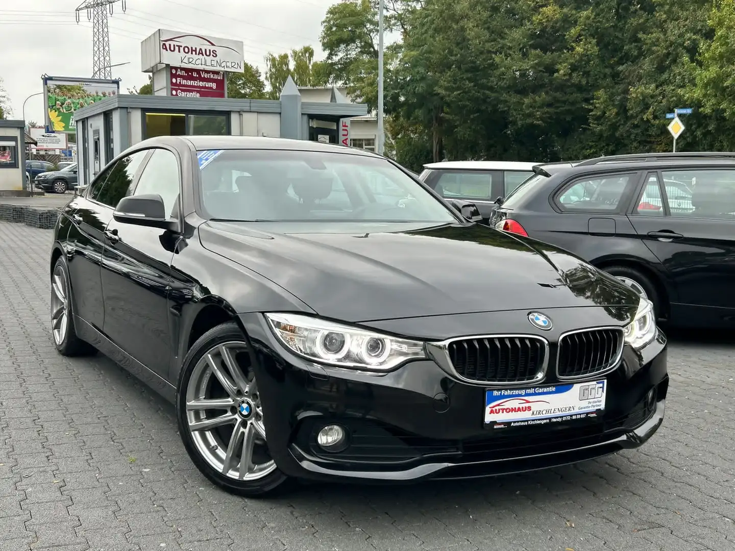 BMW 420 420 i Advantage Euro-6 Scheckh.HU/AU Neu Sehr Gepf Schwarz - 1