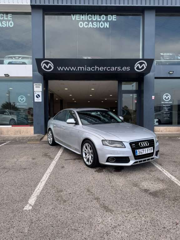 Audi A4 3.2 FSI quattro - foto 1