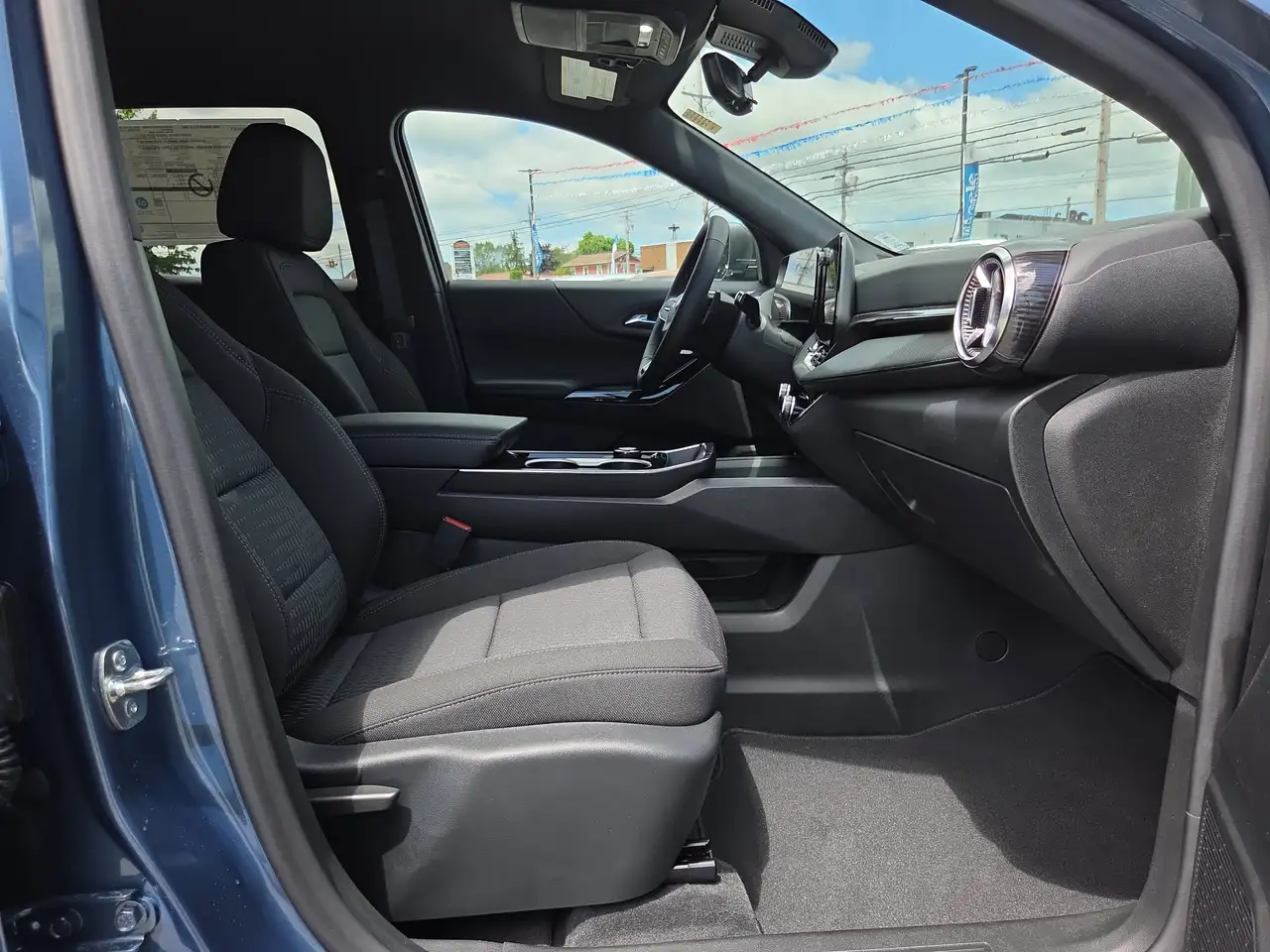 Chevrolet Equinox photo Chevrolet Equinox