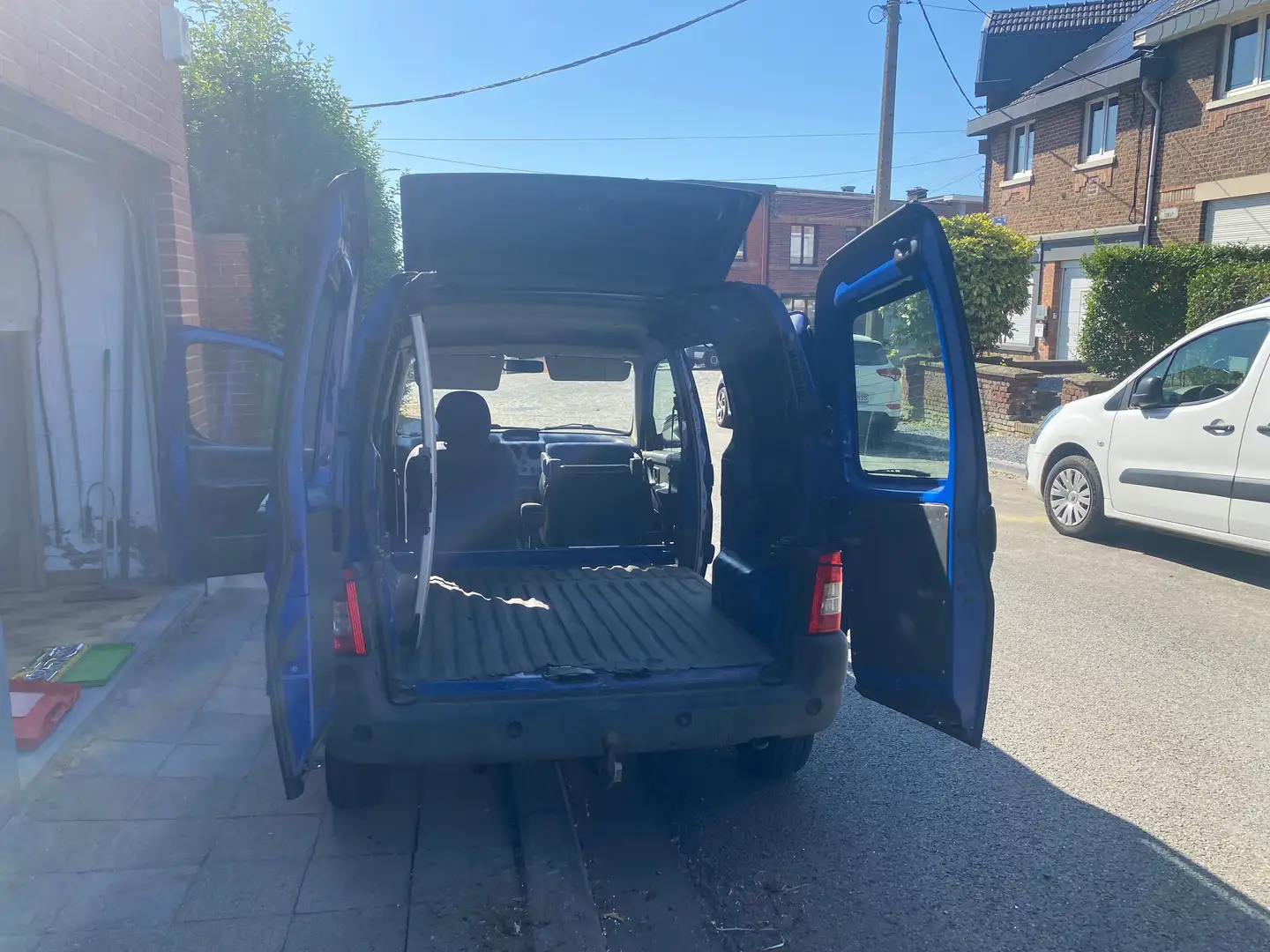 Peugeot Partner 1.6 HDi Relax Bleu - 2