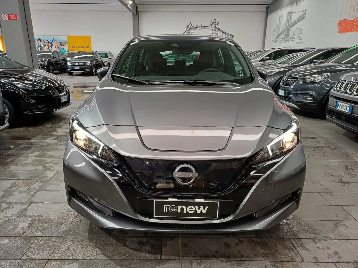 Nissan Leaf Acenta 40kWh 150cv ***KM ZERO*** Grigio - 2