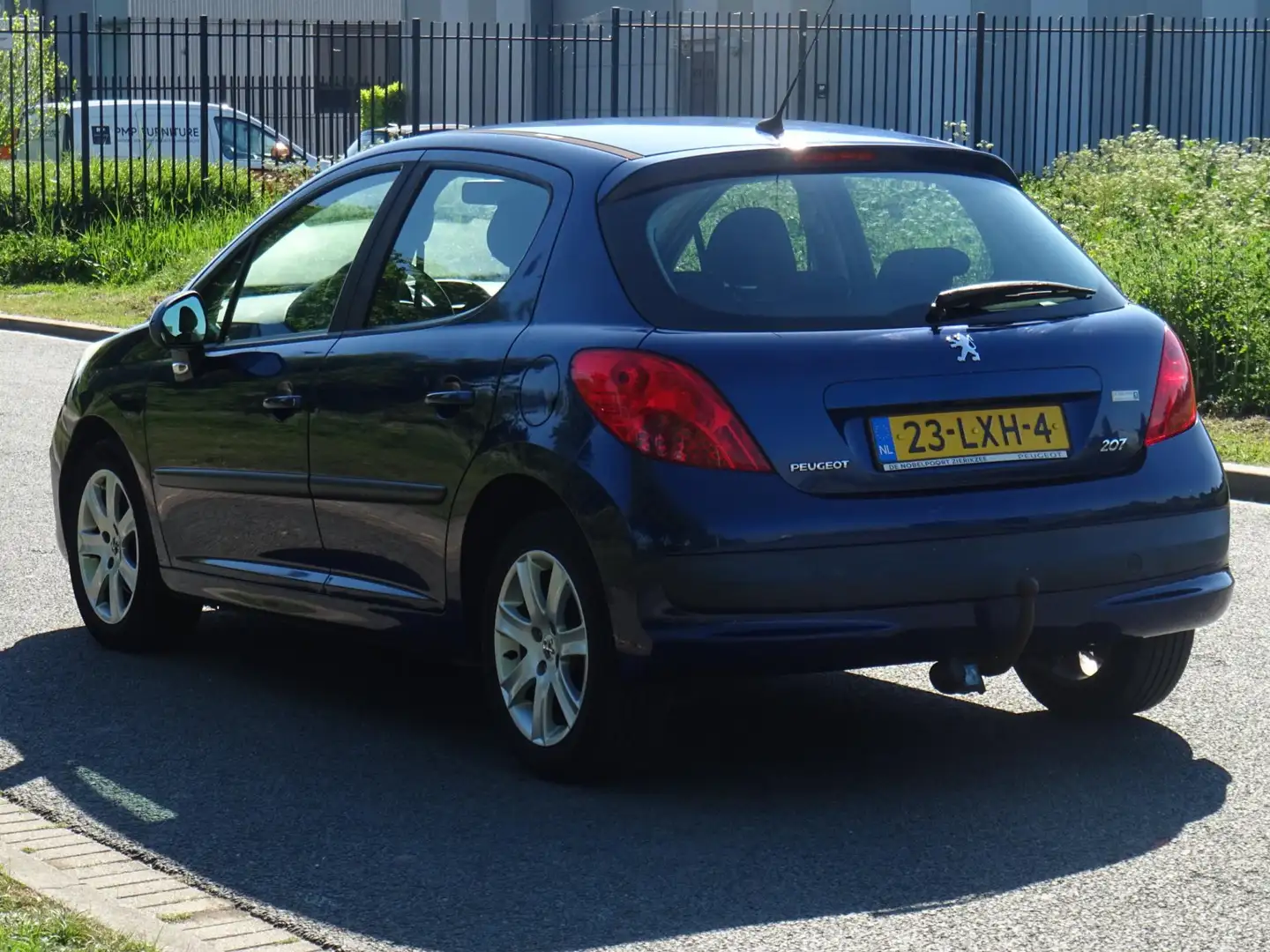 Peugeot 207 1.4 VTi XR BJ2009 5DEURS AIRCO/CRUISE/APK 2026 Blauw - 2