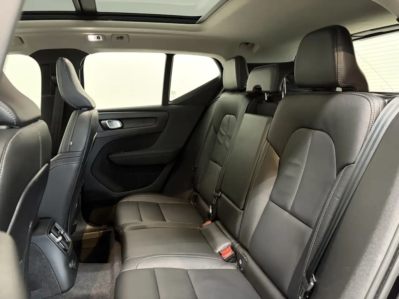 Volvo XC40 1.5 T4 Plug-in hybrid Ultimate Dark Leer/ Pano/ Ca, миниатюра 5