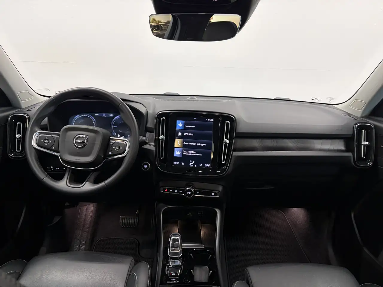 Volvo XC40 1.5 T4 Plug-in hybrid Ultimate Dark Leer/ Pano/ Ca, миниатюра 2