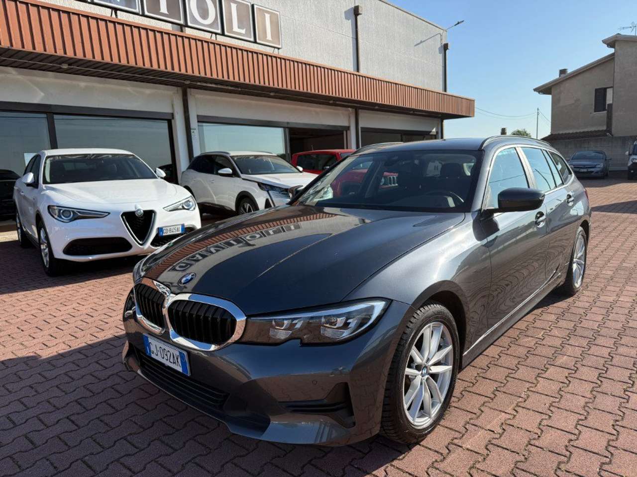 BMW 318 Bmw Touring 318d Touring mhev 48V auto