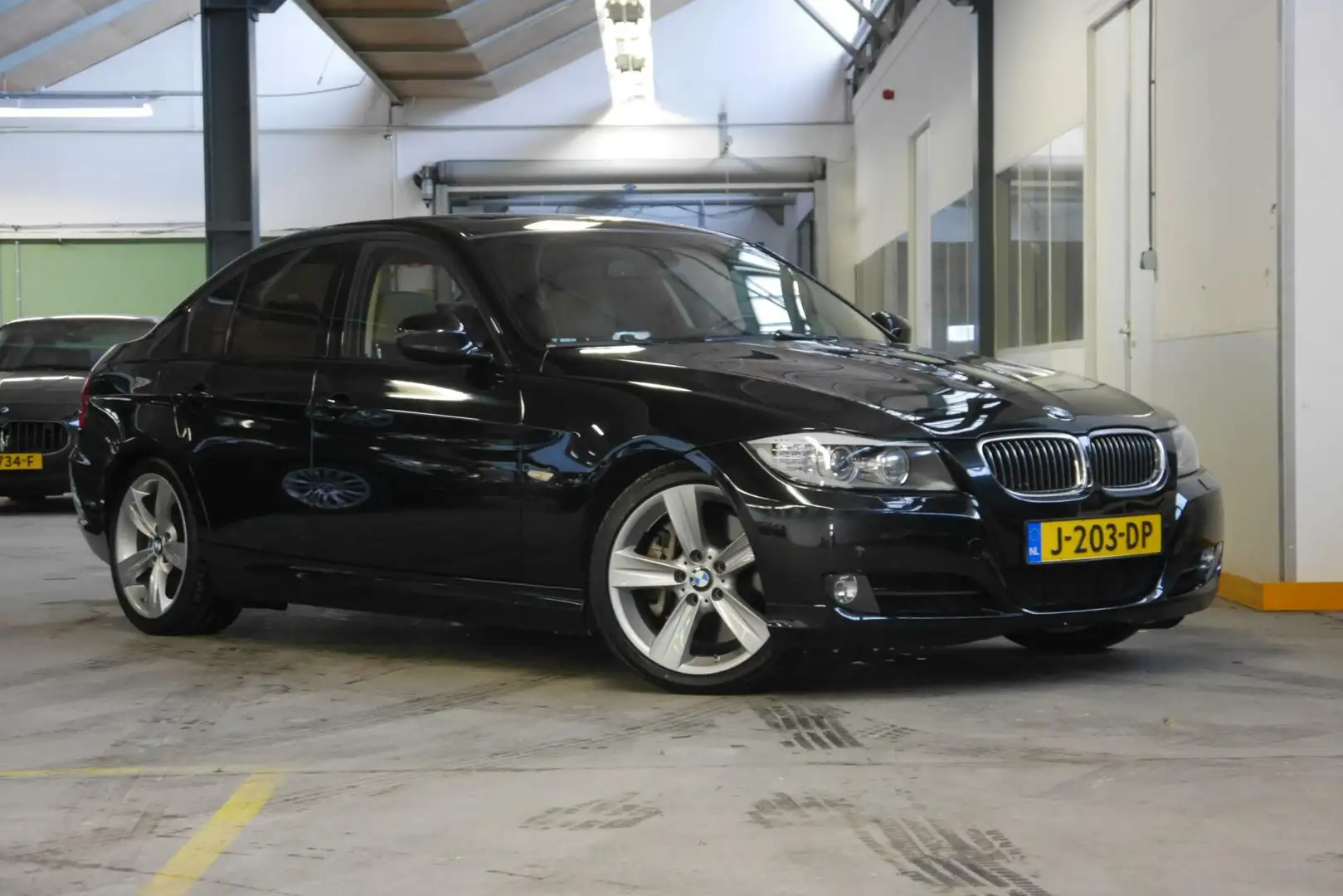 BMW 335 3-serie 335i Executive Noir - 1