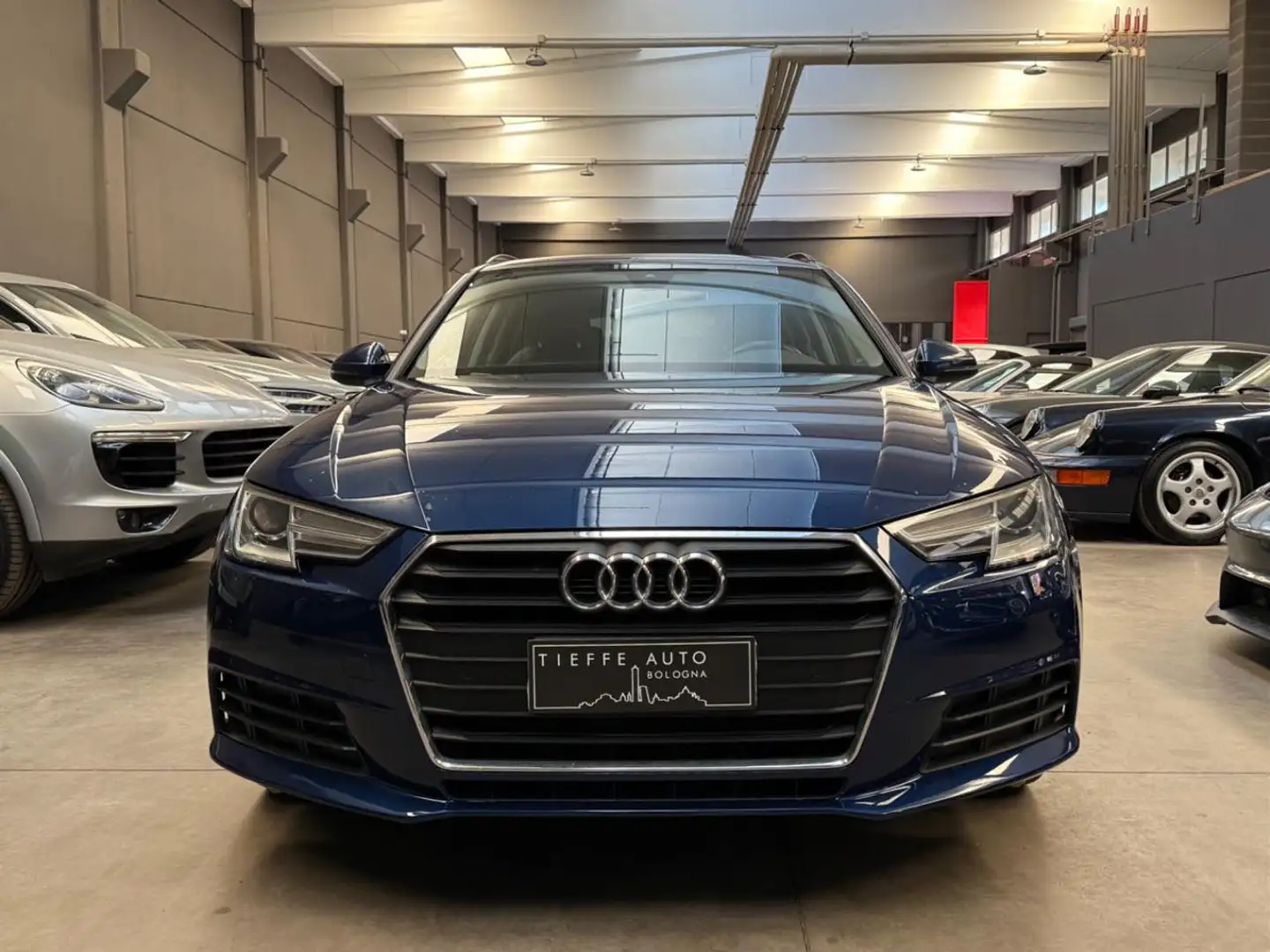 Audi A4 Avant 2.0 TDI 150 CV S tronic Business Blu/Azzurro - 2