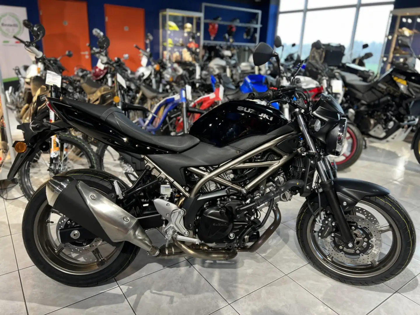Suzuki SV 650 Rabaissée 550-073-30 Noir - 1
