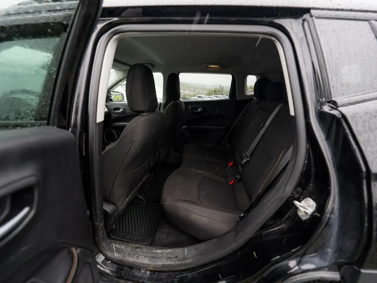 Jeep Compass photo Jeep Compass