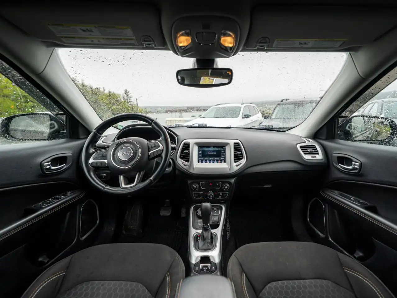 Jeep Compass photo Jeep Compass