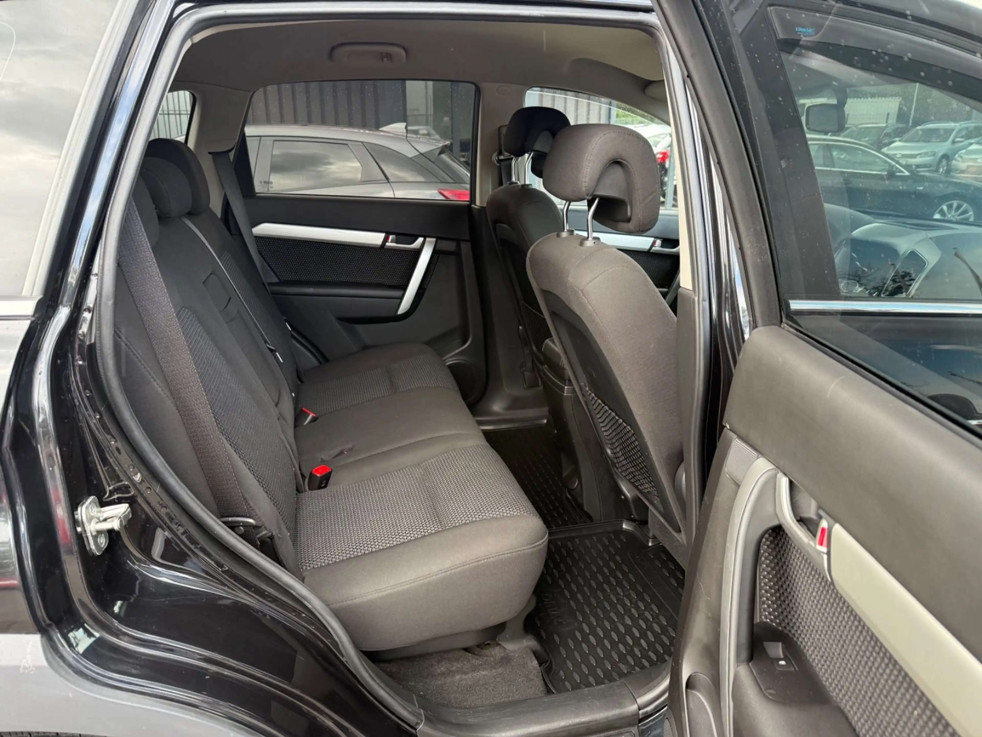 Chevrolet Captiva 2.4 LS 2WD*SCHECKHEFT*6-GANG*SCHALTEGETR — photo 8
