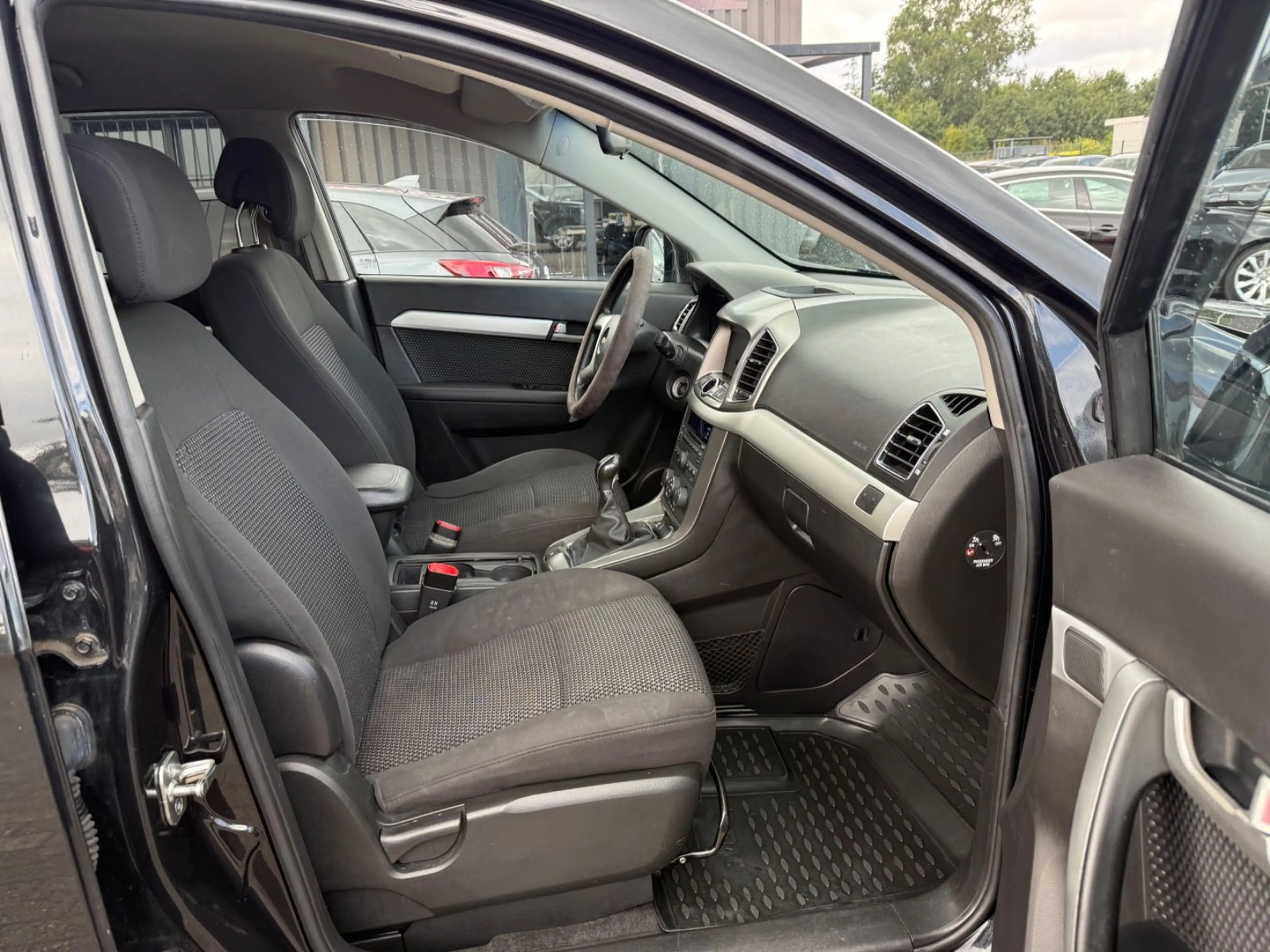 Chevrolet Captiva 2.4 LS 2WD*SCHECKHEFT*6-GANG*SCHALTEGETR — photo 9