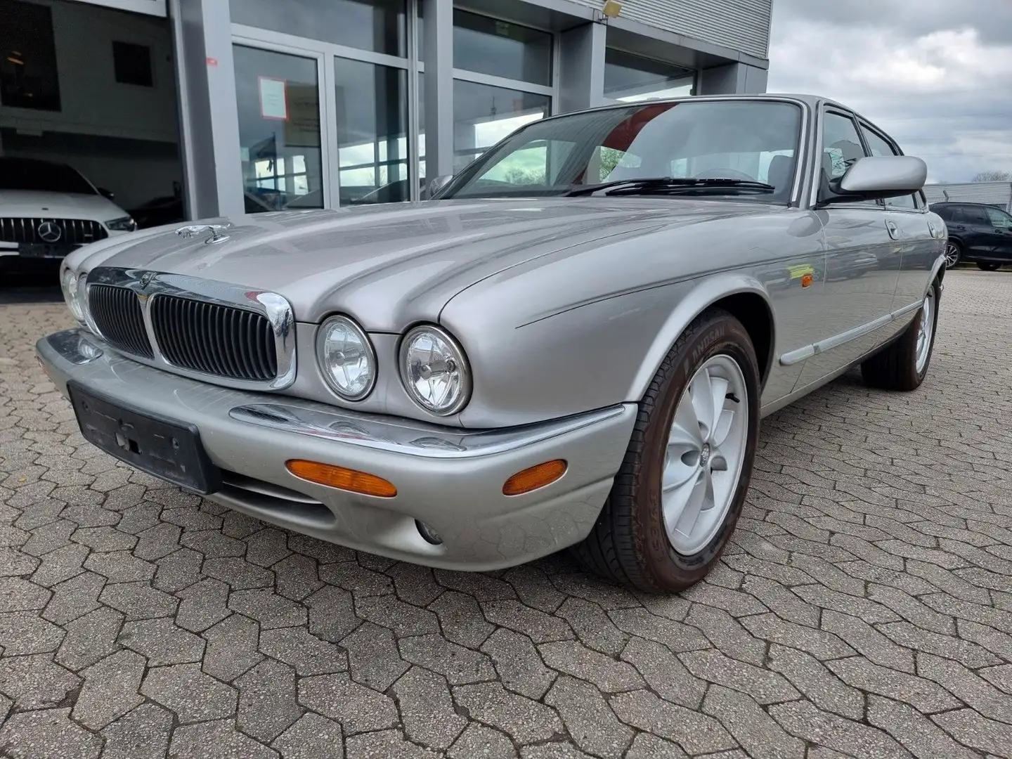 Jaguar XJ8 3.2**Super Optik***Kein Rost*** Szary - 2