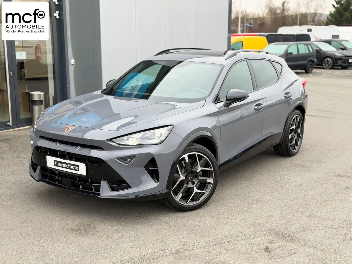 CUPRA Formentor VZ 2.0 TSI 4Drive *19Zoll*Pano*ACC*DCC Gris - 1