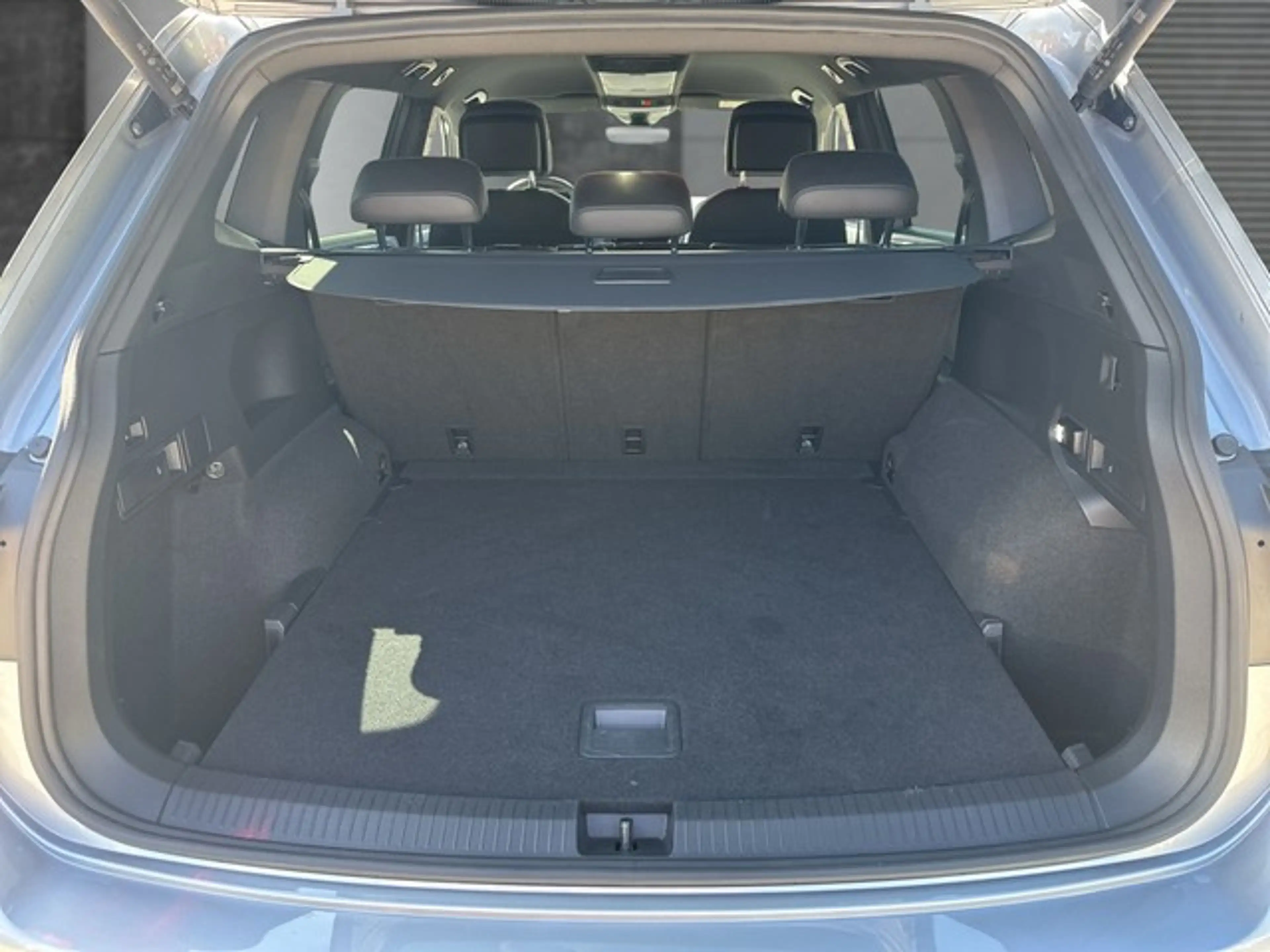 Volkswagen Tiguan Allspace R-Line 2.0 TDI DSG 4MOTION*AHK — photo 7