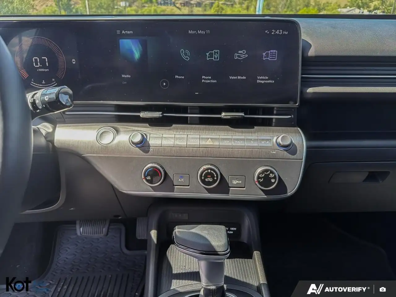 Hyundai KONA снимка Hyundai KONA