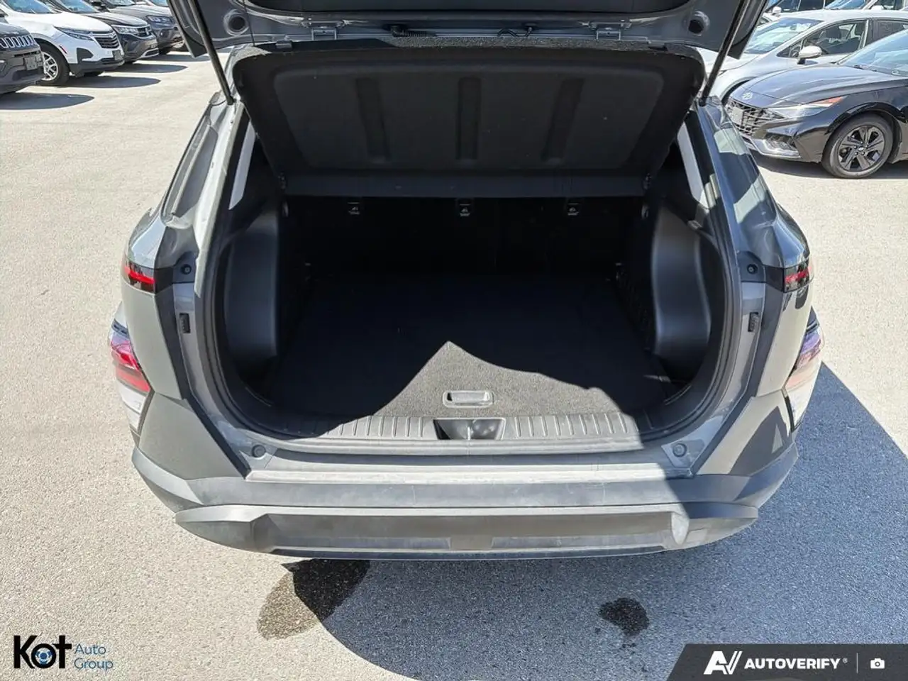 Hyundai KONA снимка Hyundai KONA