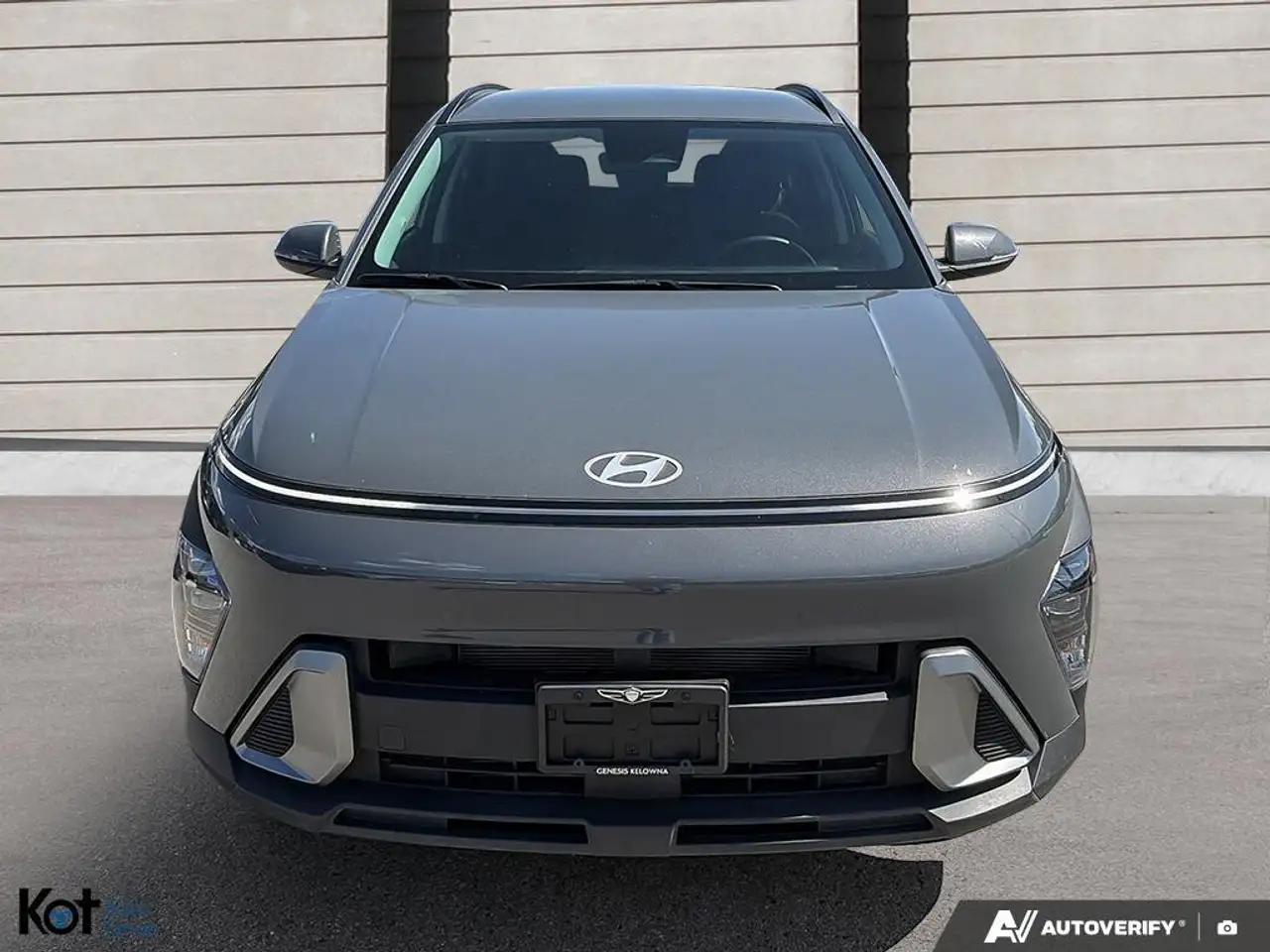 Hyundai KONA снимка Hyundai KONA