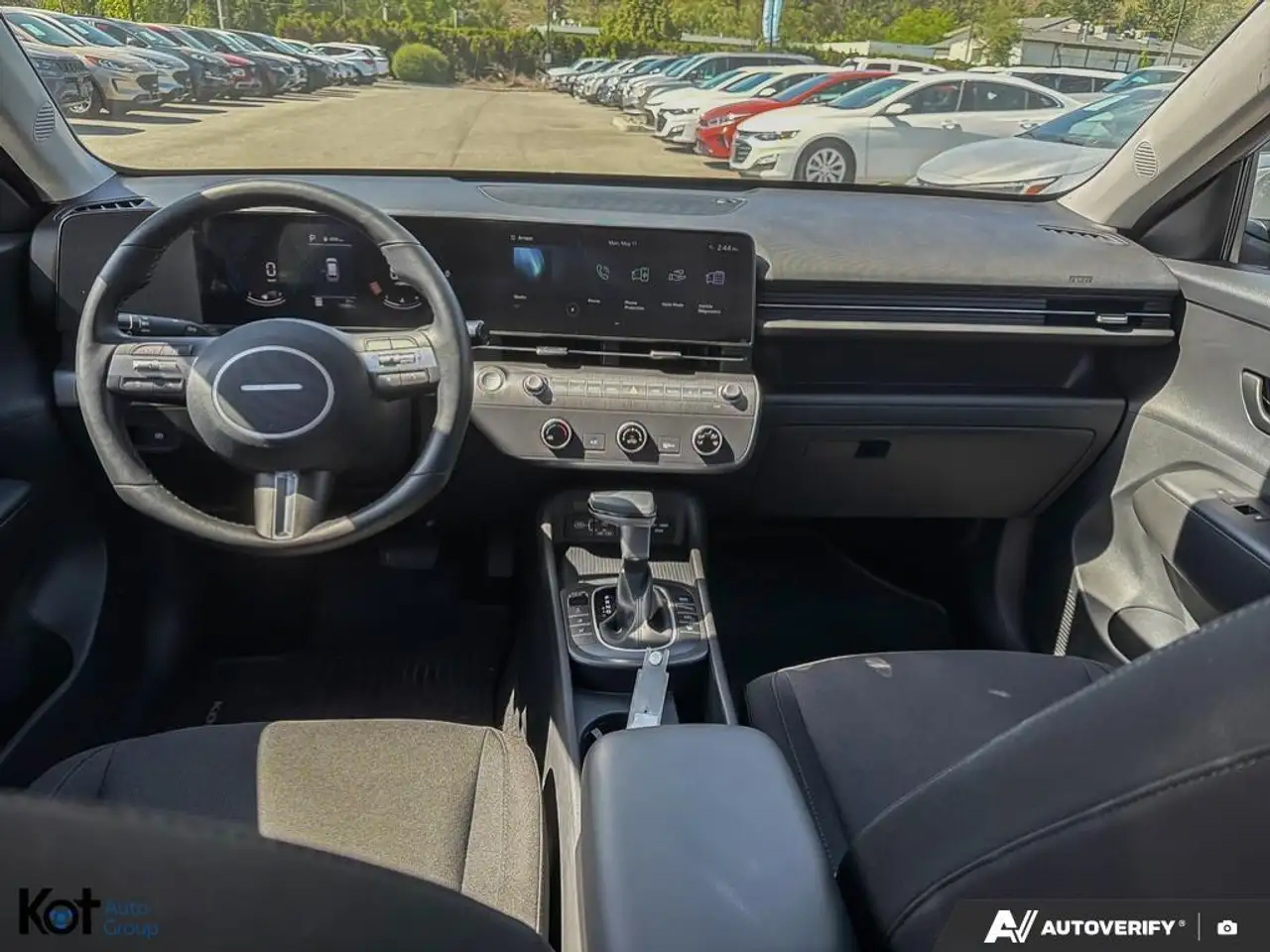 Hyundai KONA снимка Hyundai KONA